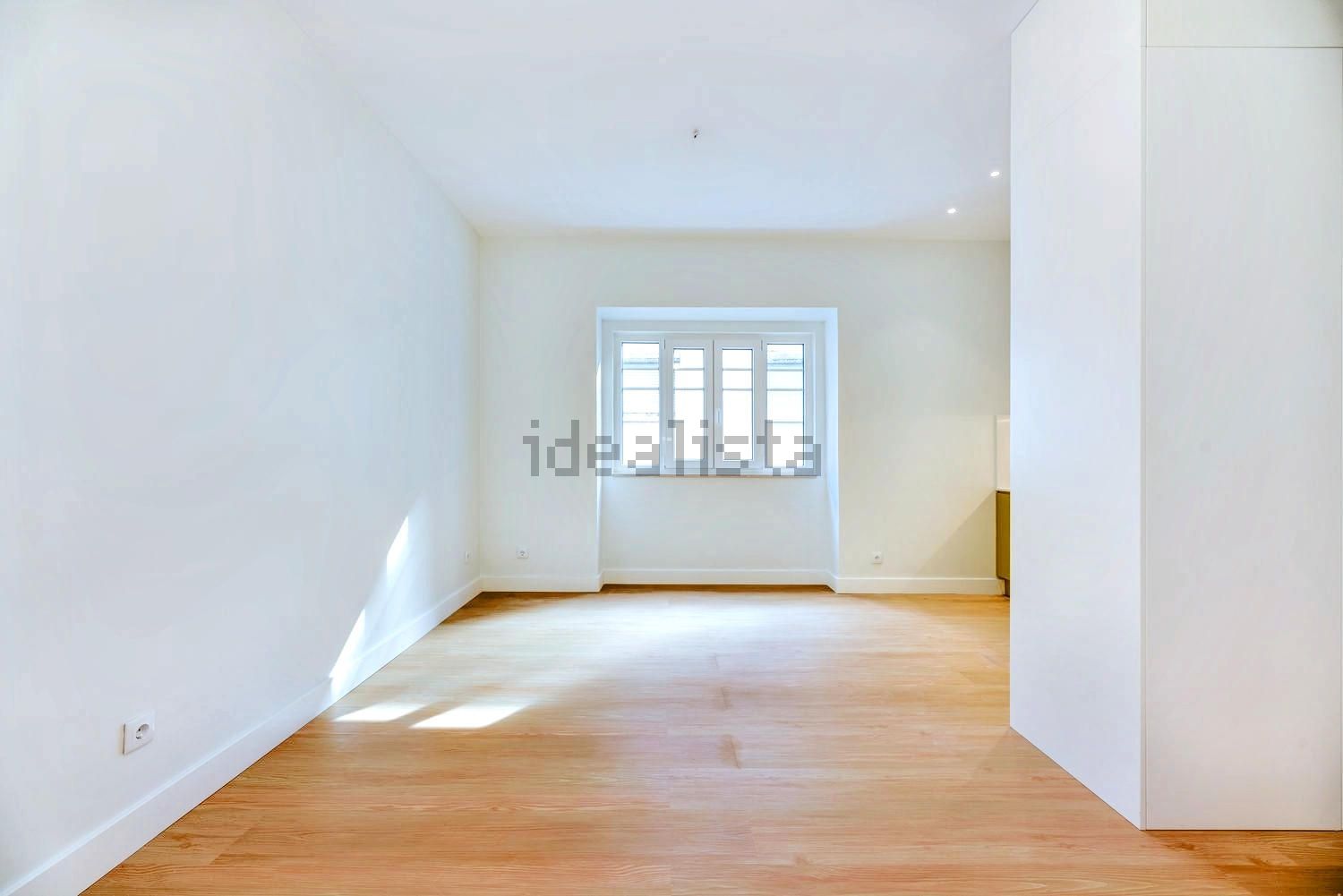 公寓 t2出售在Rua Tenente Viriato Correia de Lacerda, 18 - 客厅