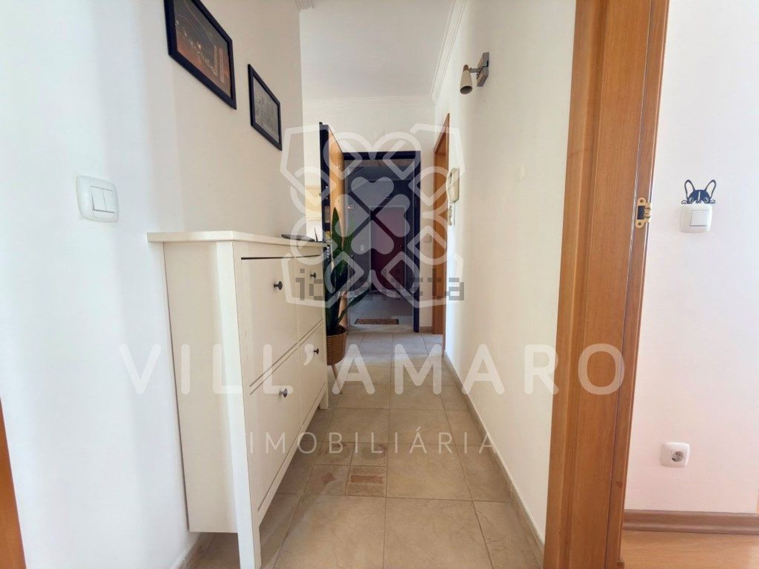 公寓 t3出售在Rua das Acácias - 过道