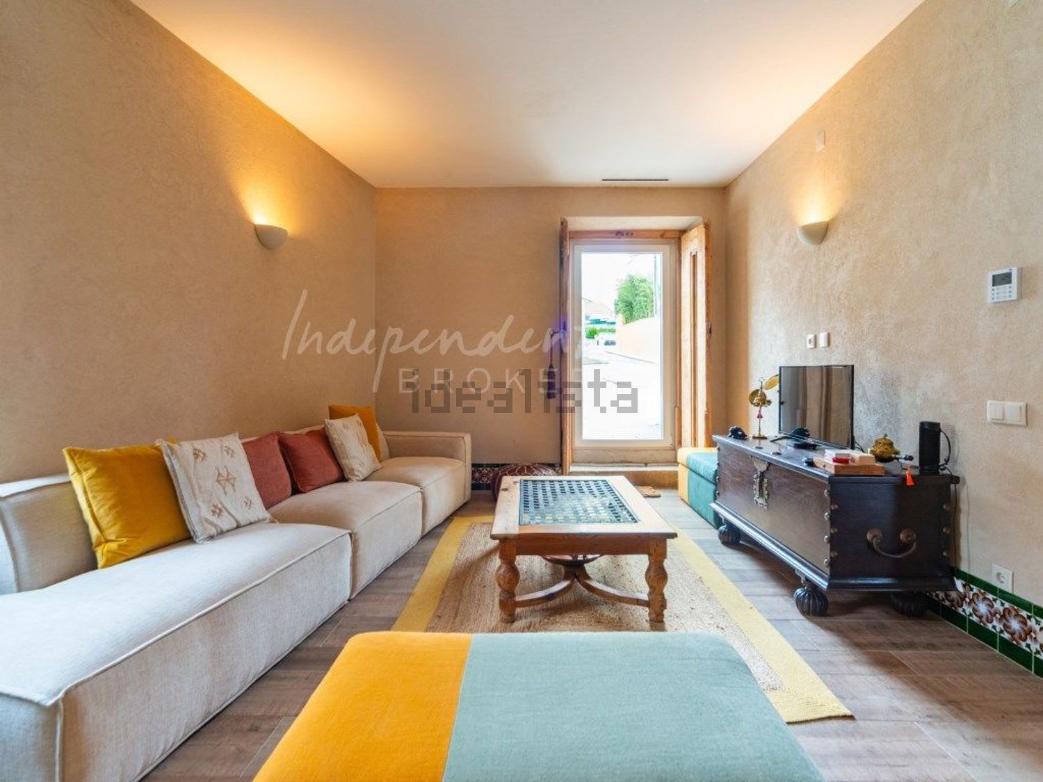 出租小楼房或独栋别墅在Rua Miguel Bombarda, 2 - 客厅