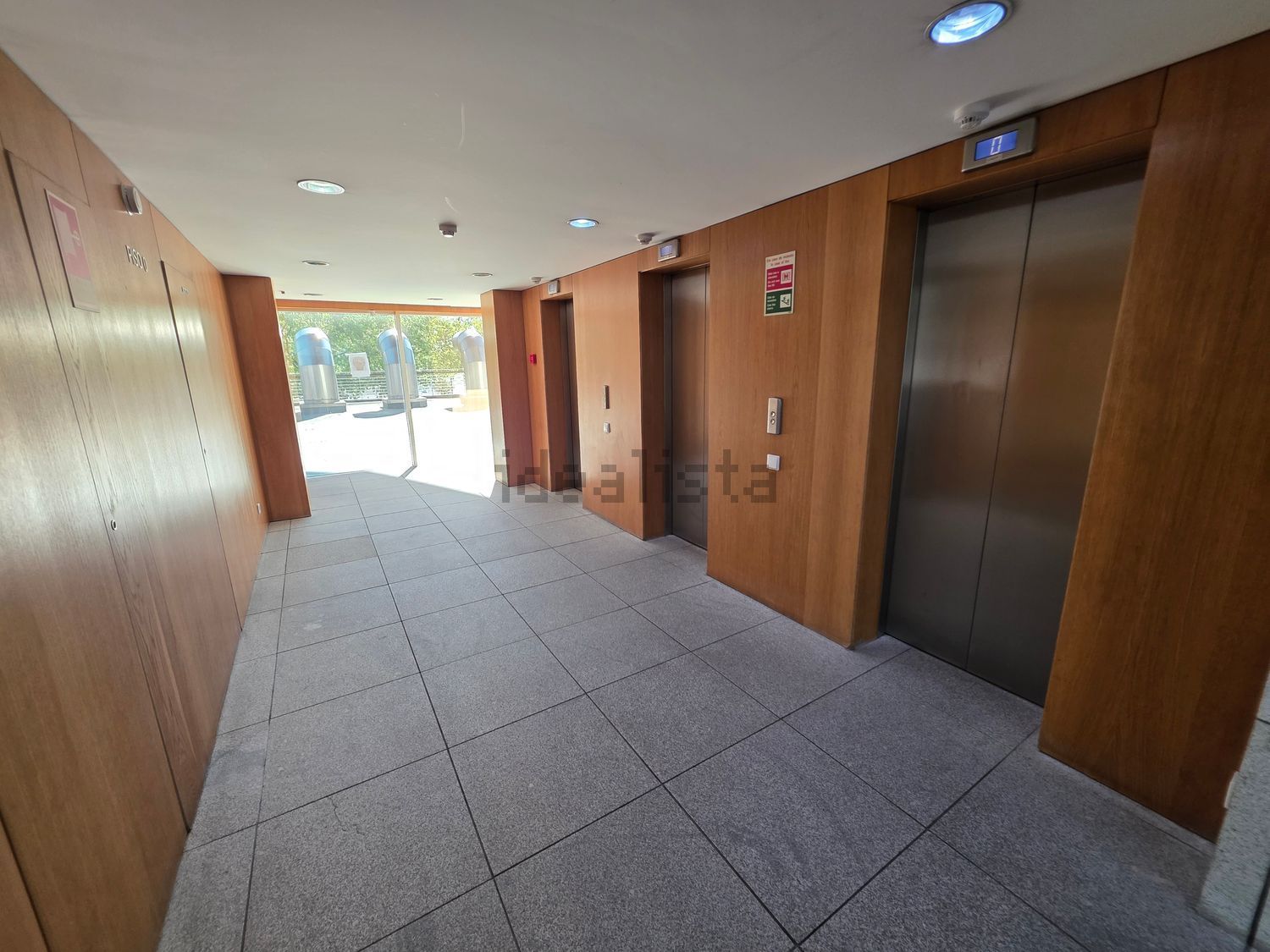 出租复式公寓在Avenida do Índico - 前厅