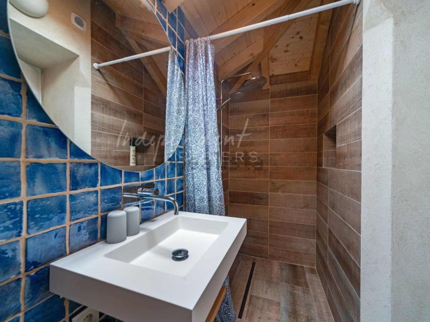 出租小楼房或独栋别墅在Rua Miguel Bombarda, 2 - 卫生间