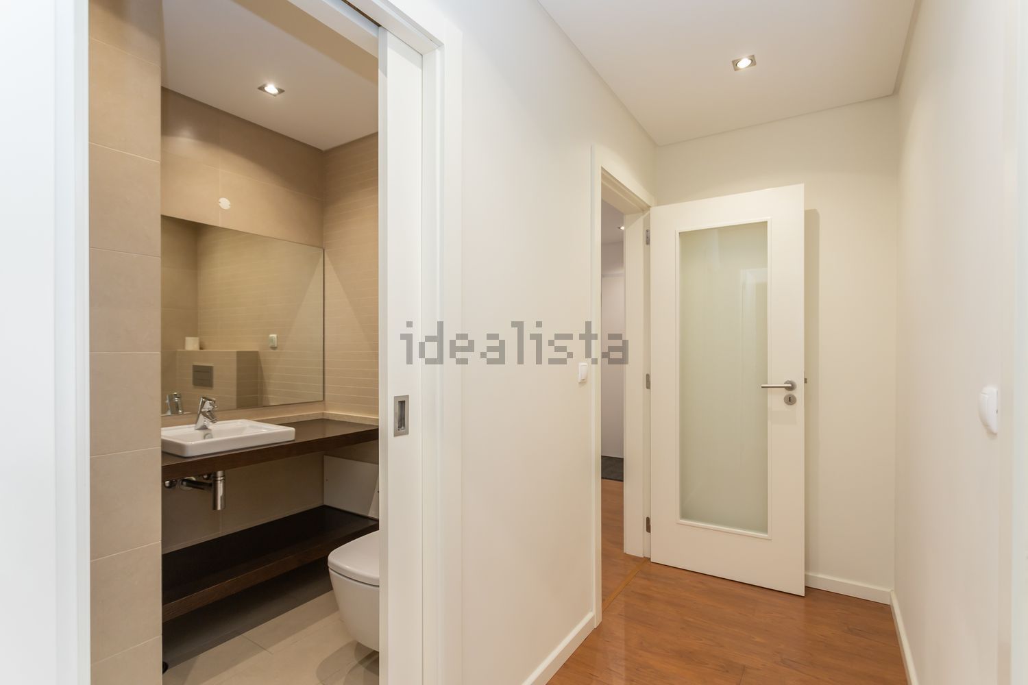 出租公寓 t2在Rua José Afonso, 4 - 过道