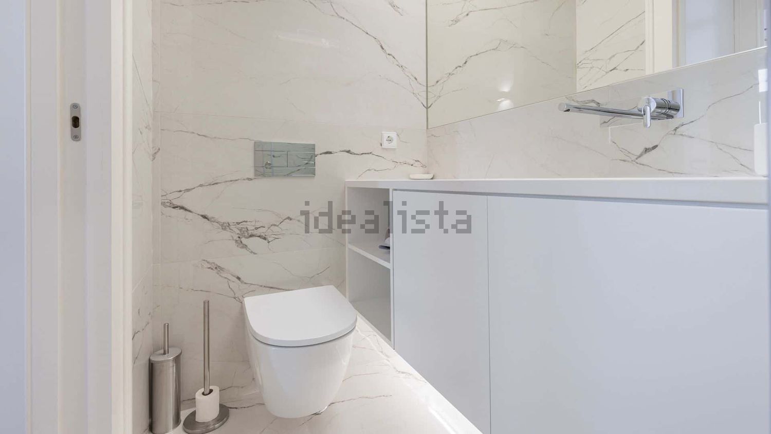 出租公寓 t2在Rua Afonso Annes Penedo, 14 - 卫生间