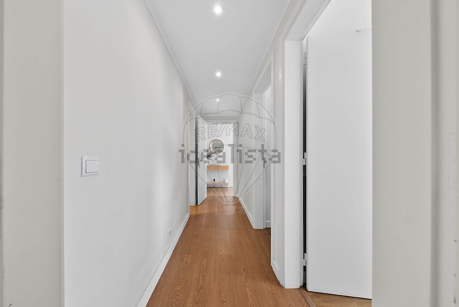 公寓 t3出售在Rua Públia Hortênsia de Castro - 过道