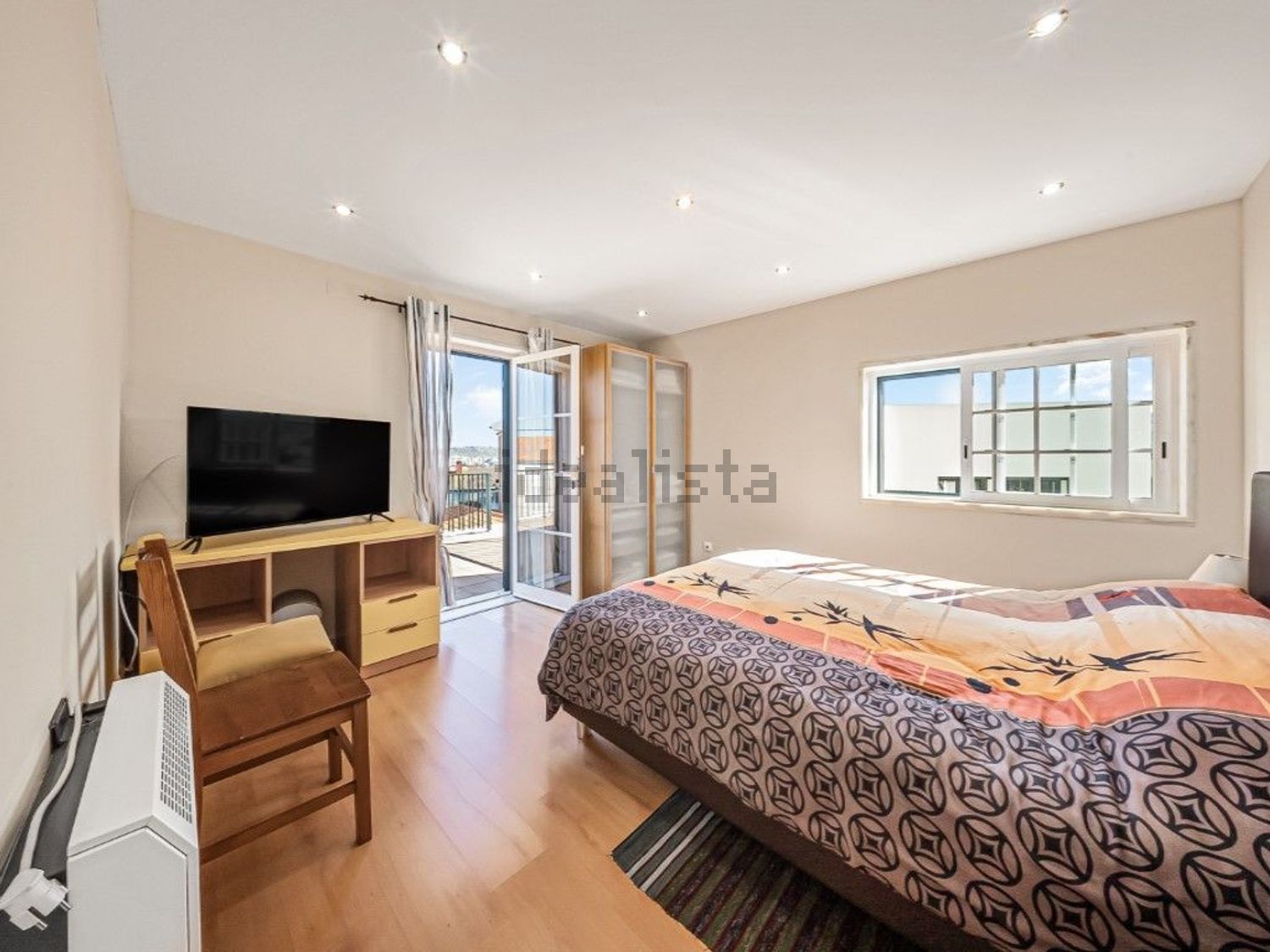 小楼房或独栋别墅出售在Rua da Liberdade - 卧室