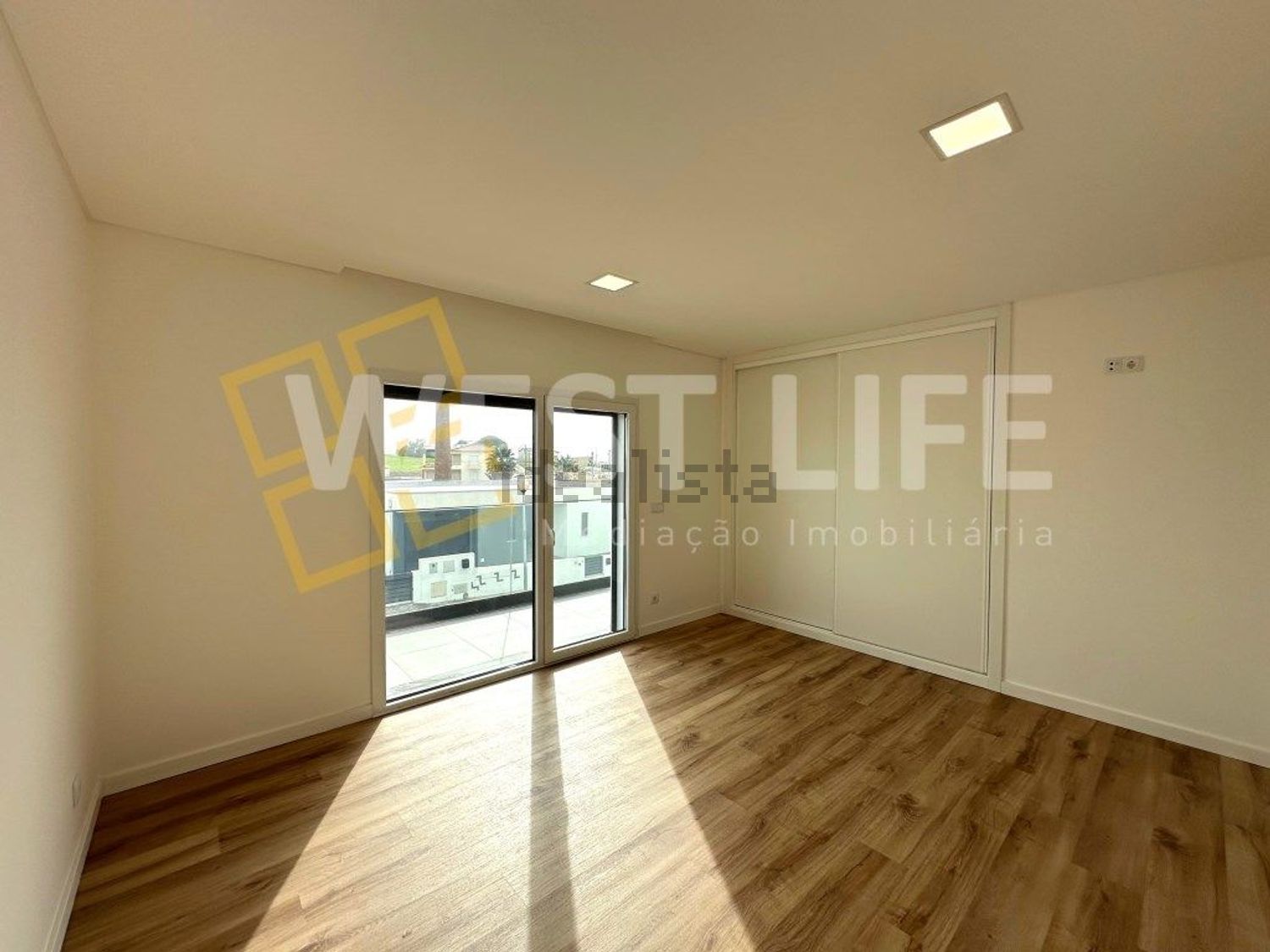 小楼房或独栋别墅出售在Santa Bárbara - 居住