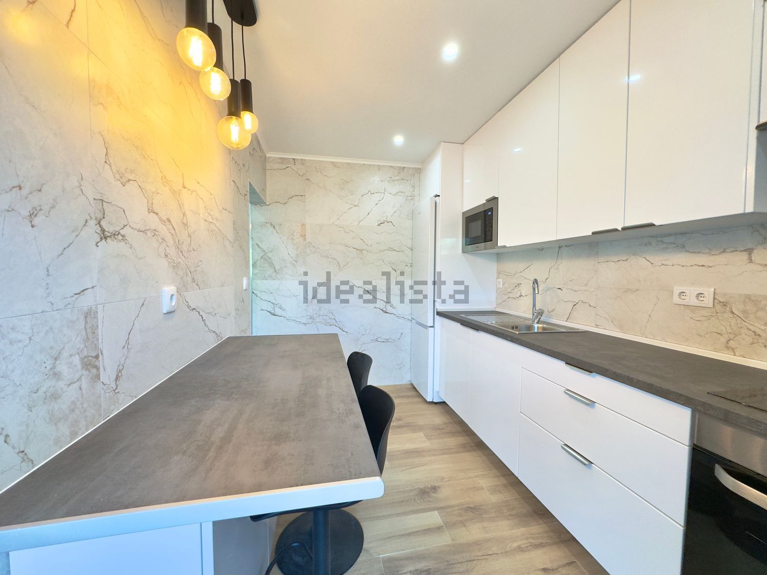 出租公寓 t1在Praceta José Gouveia - 厨房