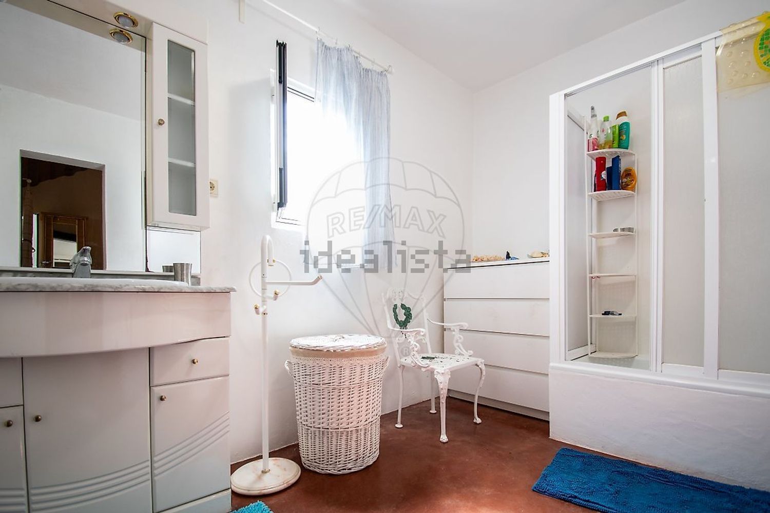 小楼房或独栋别墅出售Er261 - 卧室