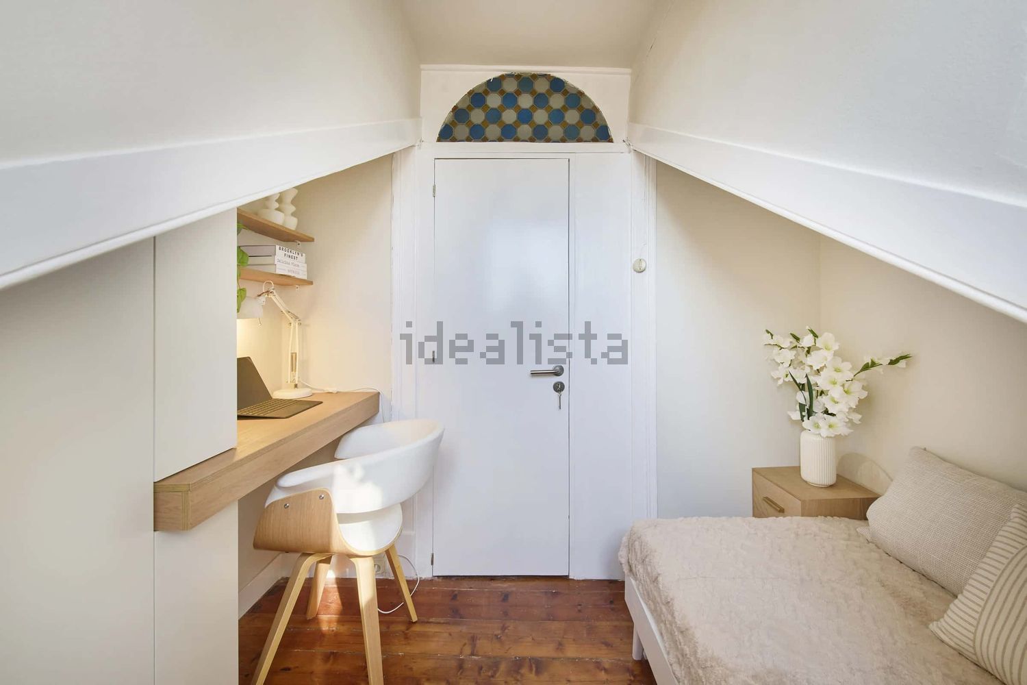 出租房间在Largo Vitorino Damásio, 2 - 照片