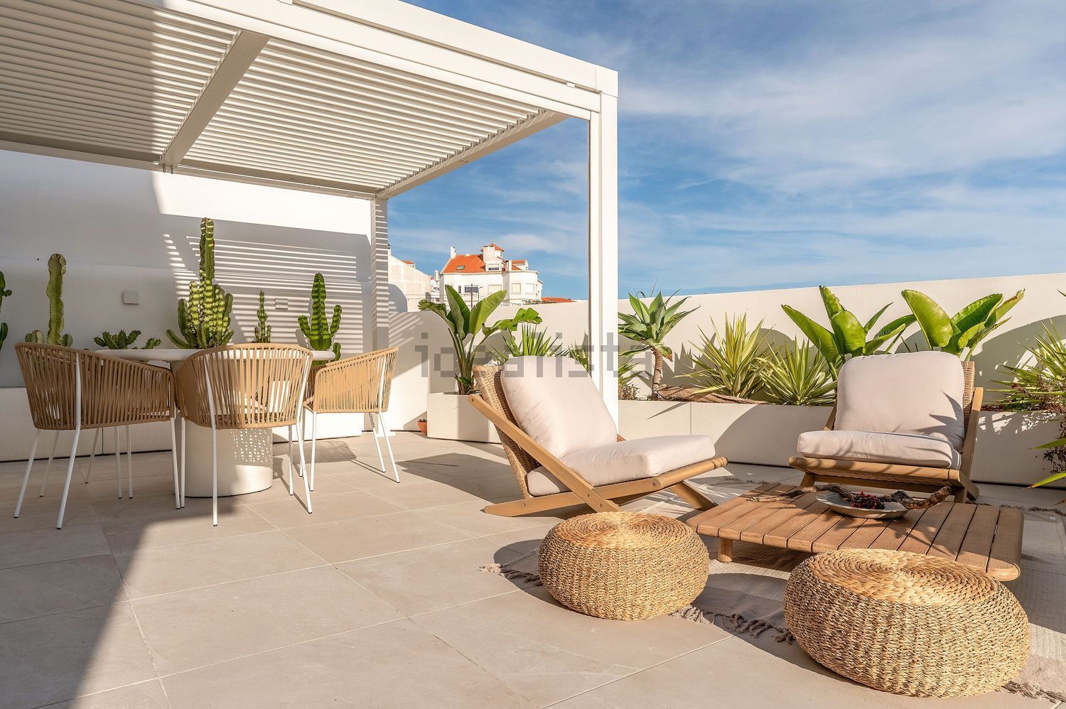 小楼房或独栋别墅出售在Avenida António Garcia de Castro - 阳台