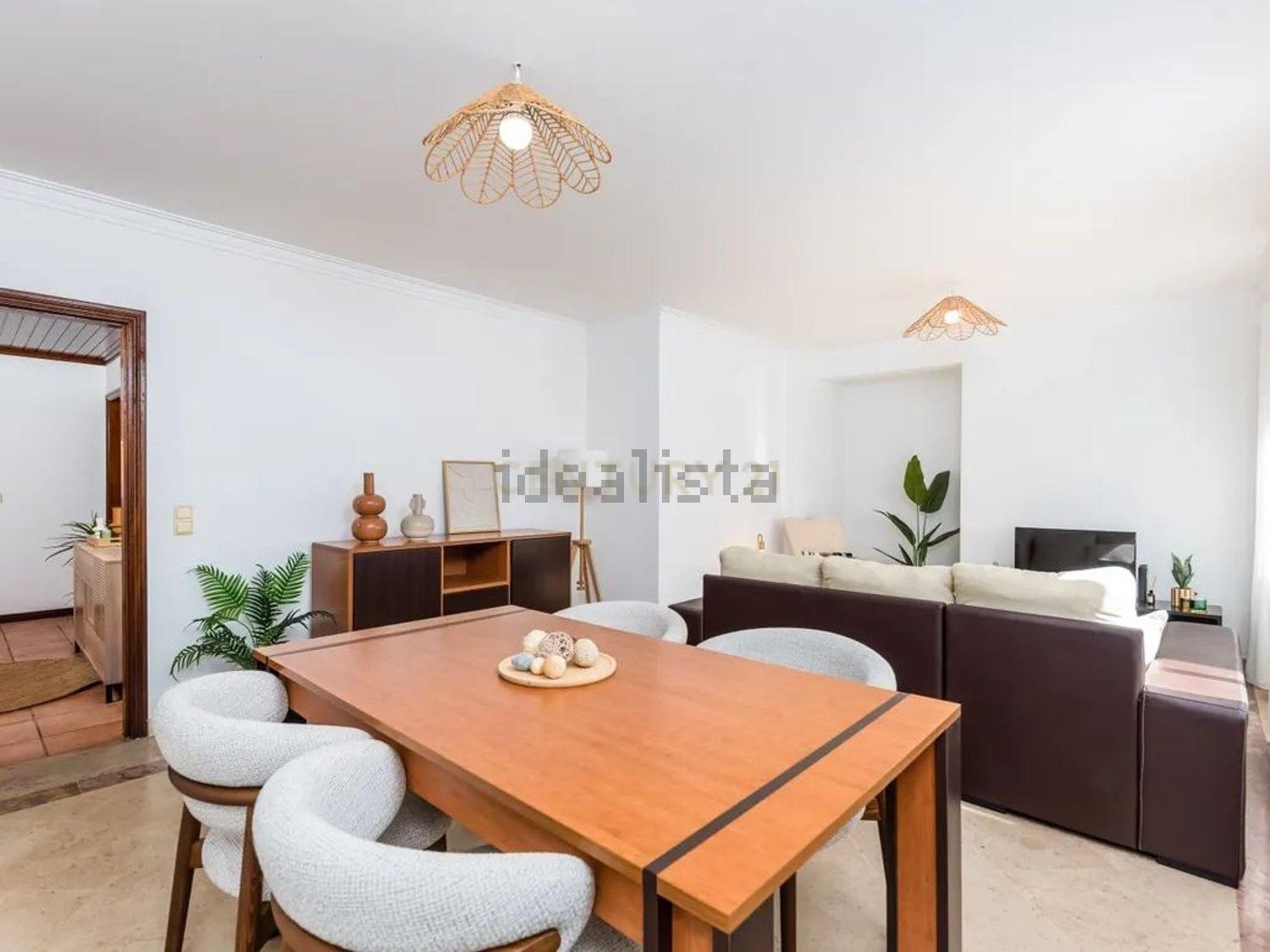 公寓 t3出售在Rua Alberto Barbosa, 6 - 餐厅