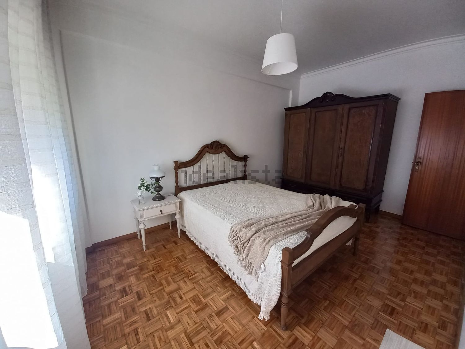 出租房间在Rua António José de Almeida, 3 - 卧室