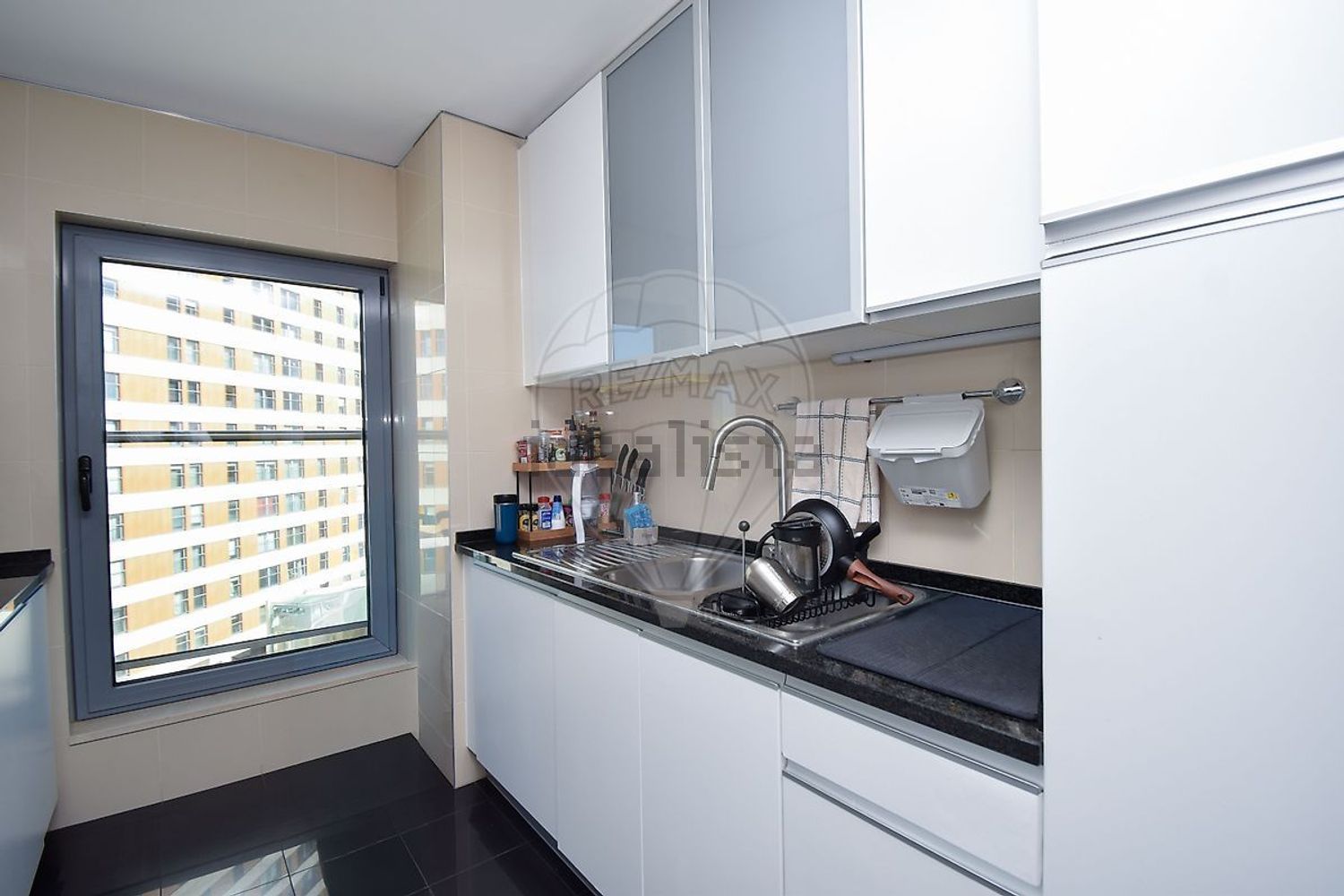 公寓 t2出售在Alameda dos Oceanos - 厨房