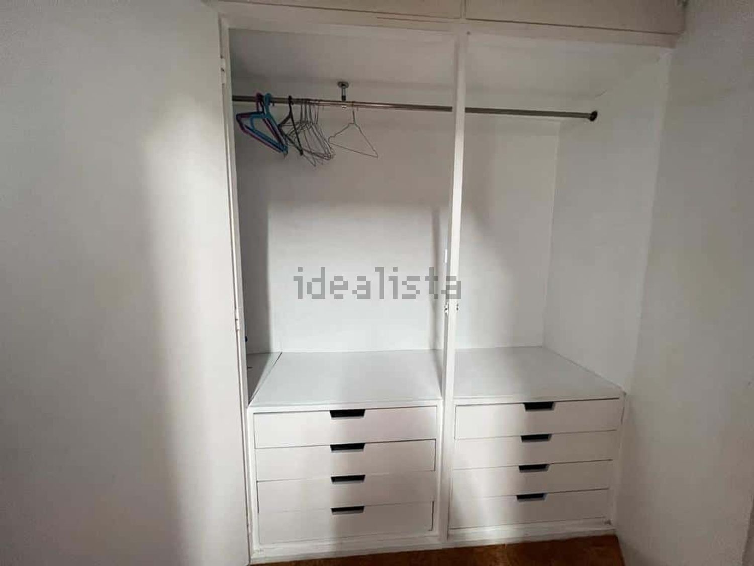 出租房间在Rua João de Castro Osório, 7 - 试衣间