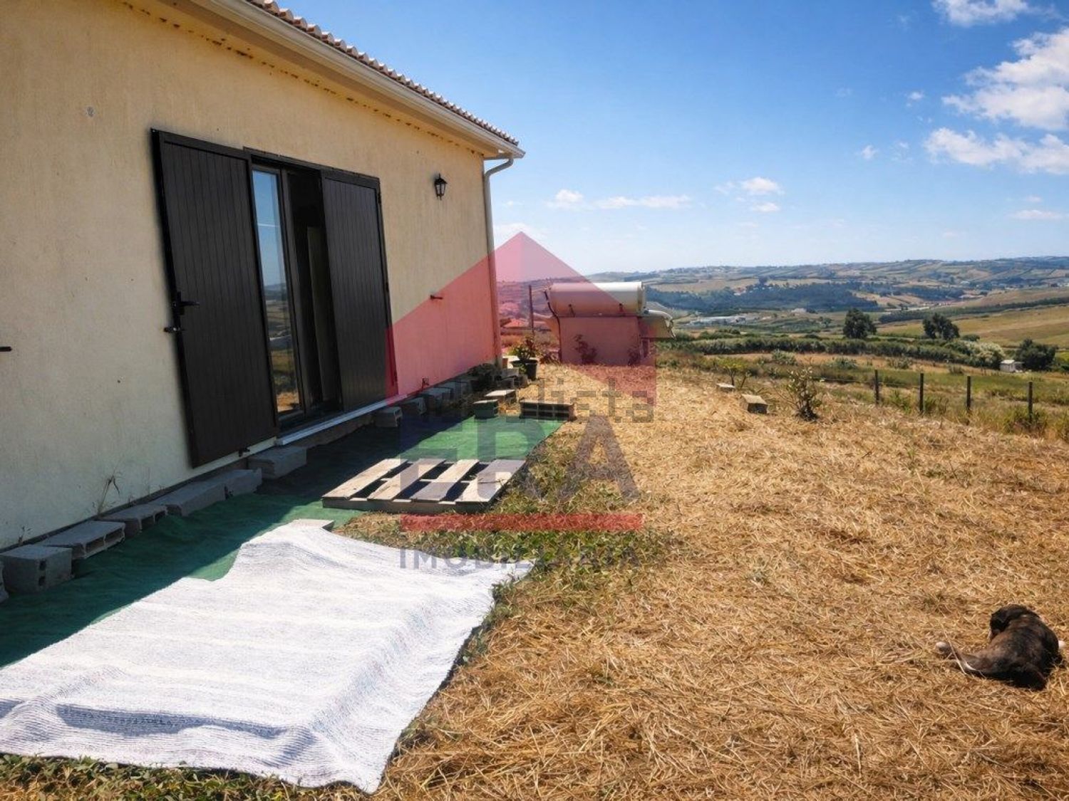 小楼房或独栋别墅出售在Rua da Bela Vista - 游泳池