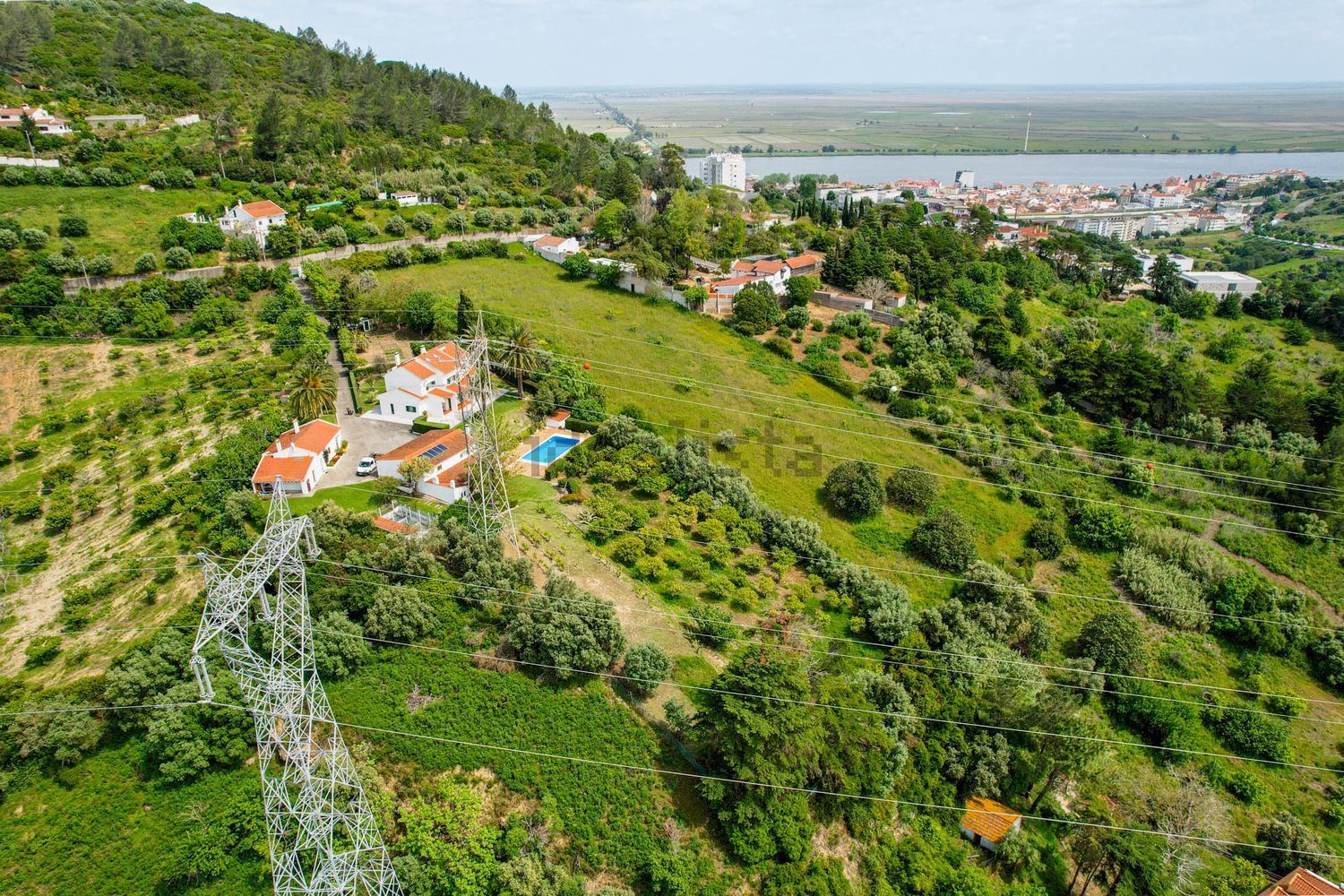 小楼房或独栋别墅出售Estr. da Serralheira de Baixo - 花园