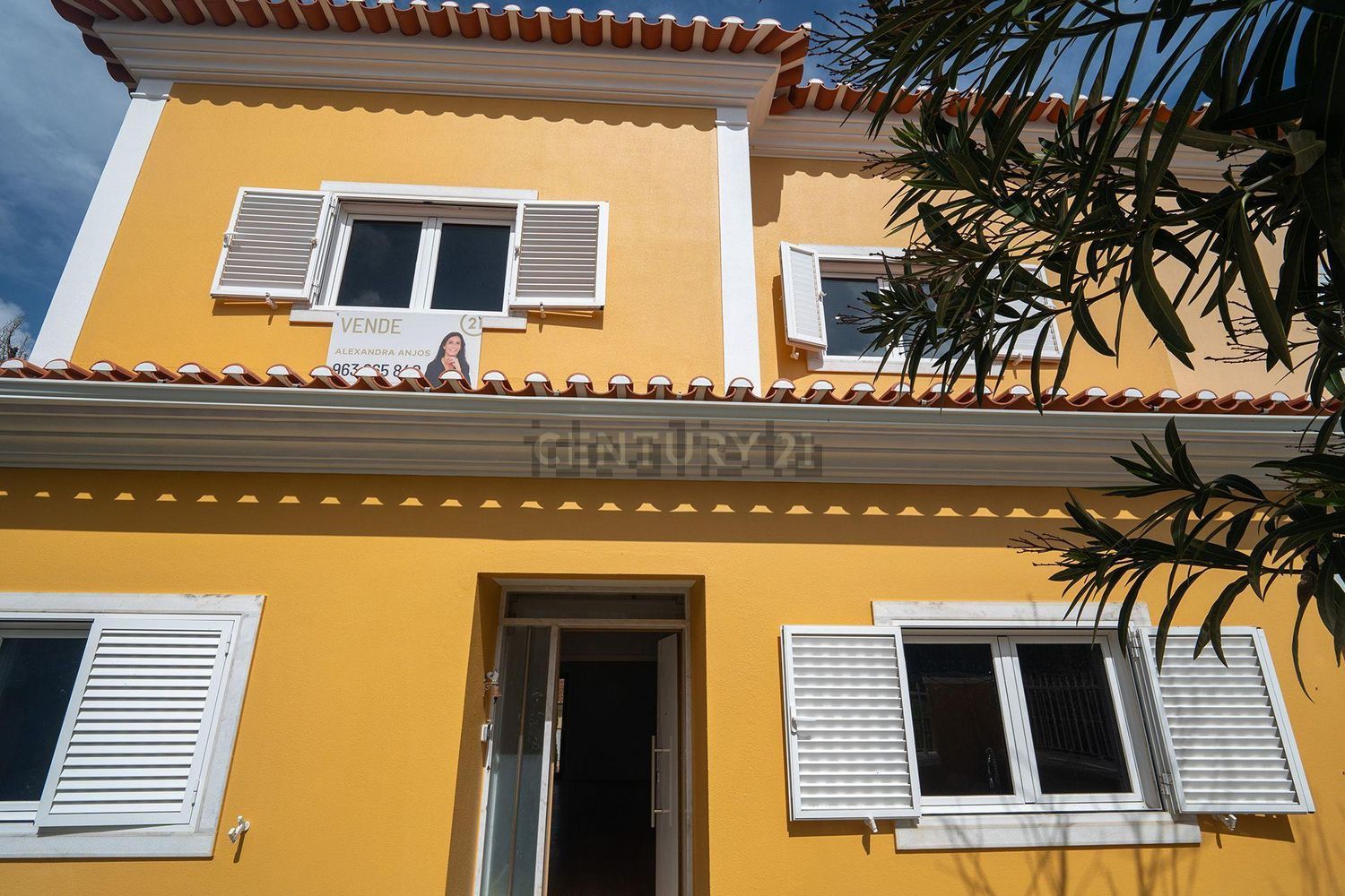 小楼房或独栋别墅出售在Rua Engenheiro José Caetano Salema Garção, 29 - 外立面