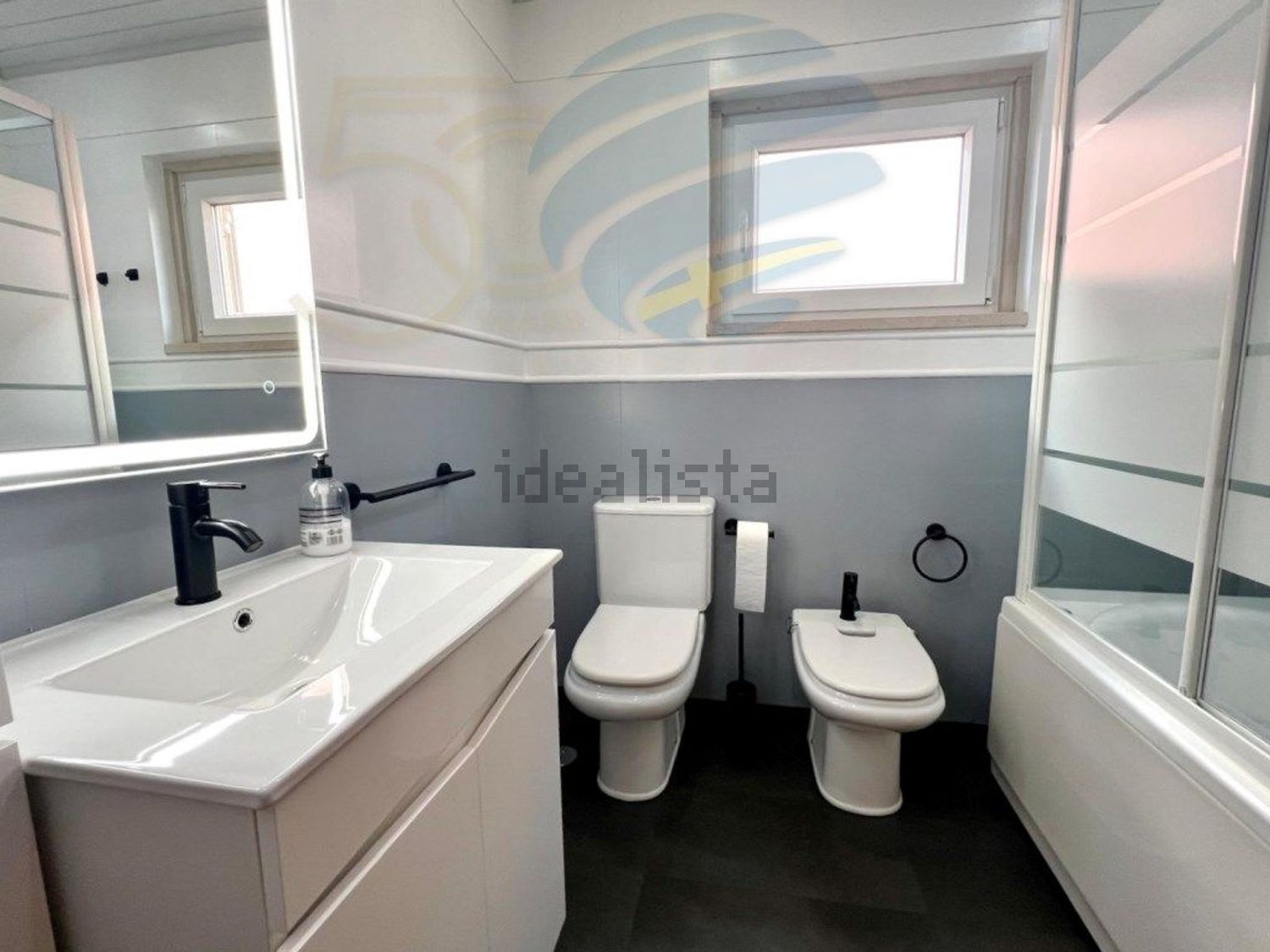 出租小楼房或独栋别墅在Talaíde - 卫生间