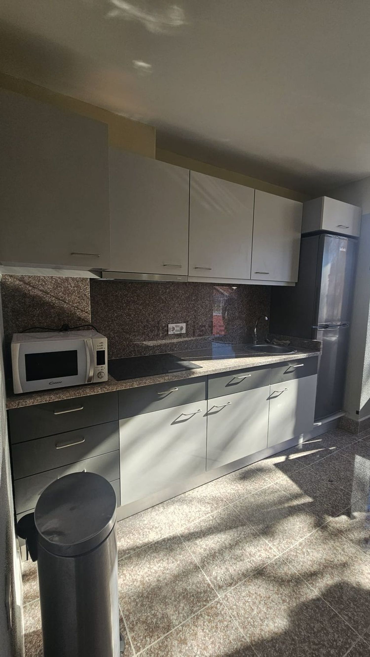 出租房间在Rua Nuno Gonçalves, 36 - 厨房