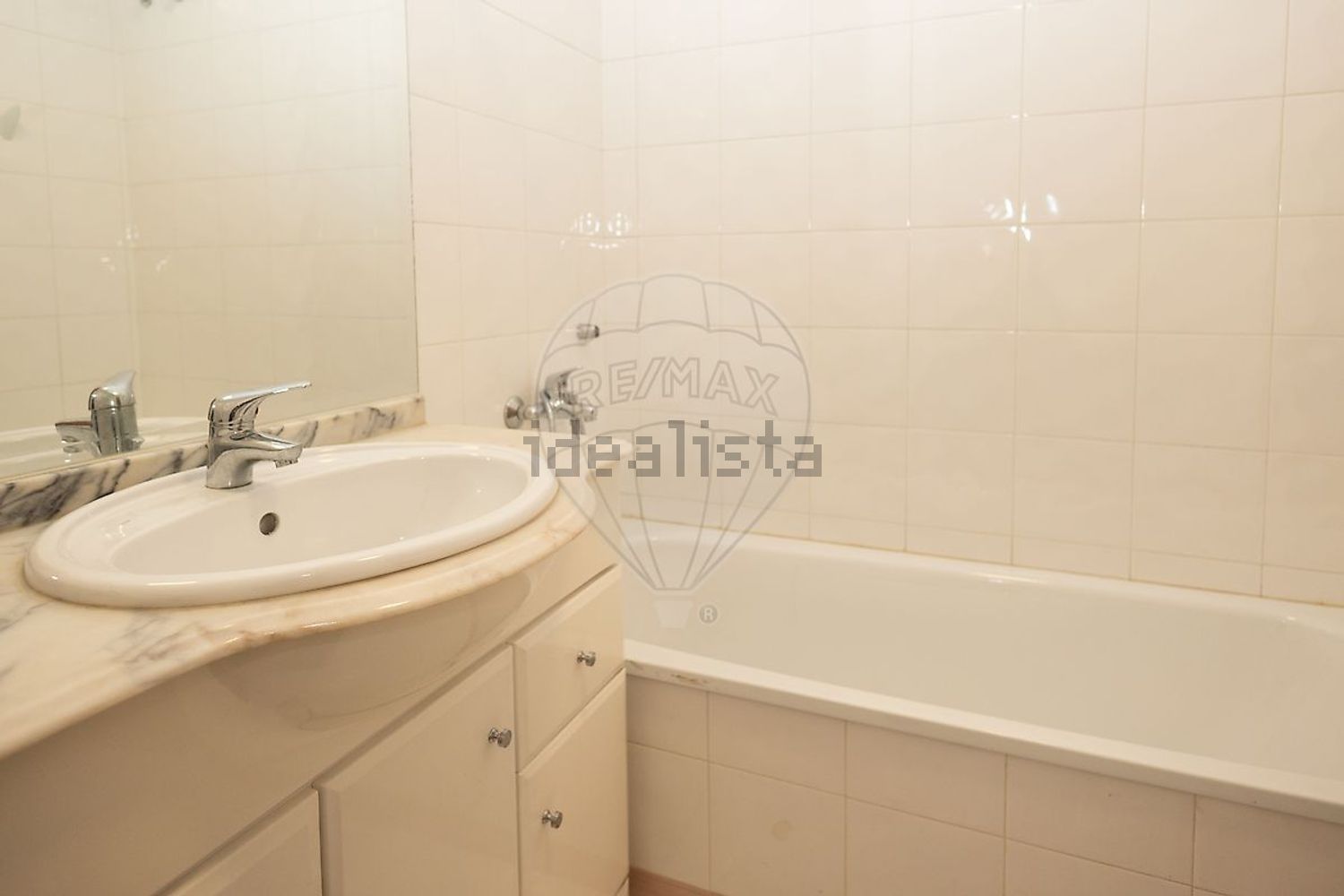 出租公寓 t2在Praceta Libânia do Carmo Galvão - 卫生间