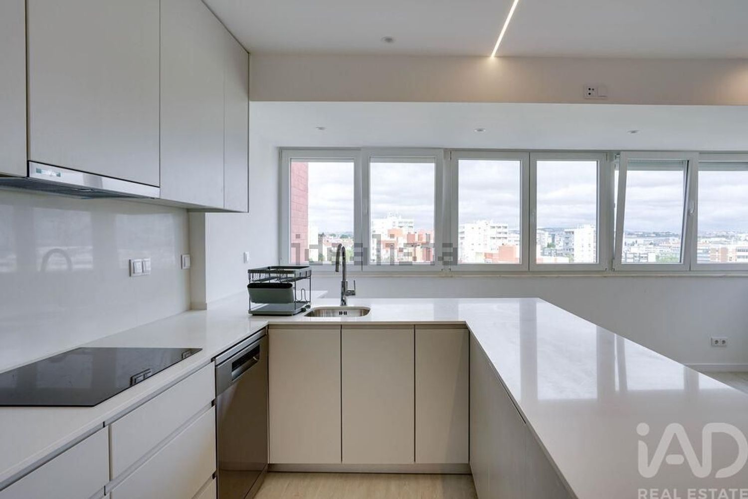 公寓 t3出售在Olivais - 厨房