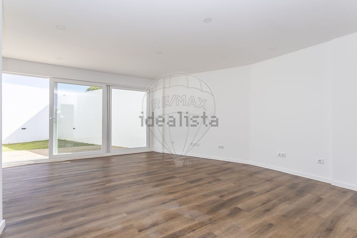 小楼房或独栋别墅出售在Praceta José Escada - 居住