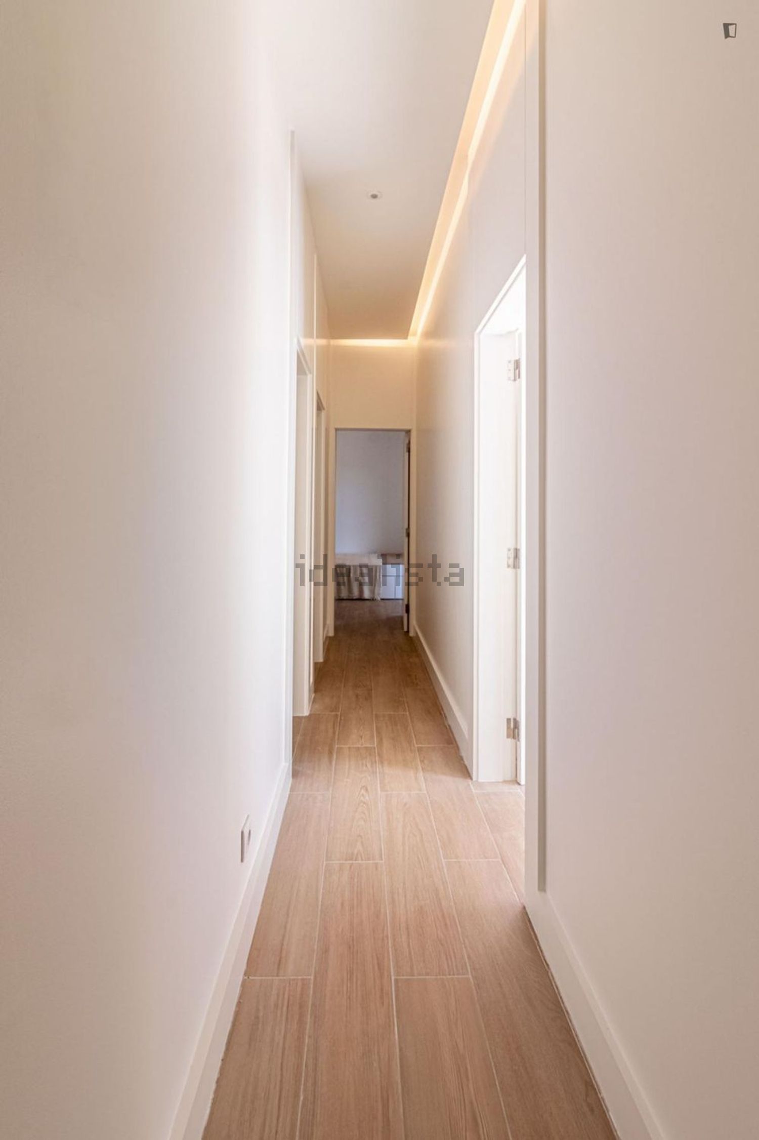 出租房间在Rua Luís Cristino da Silva - 过道