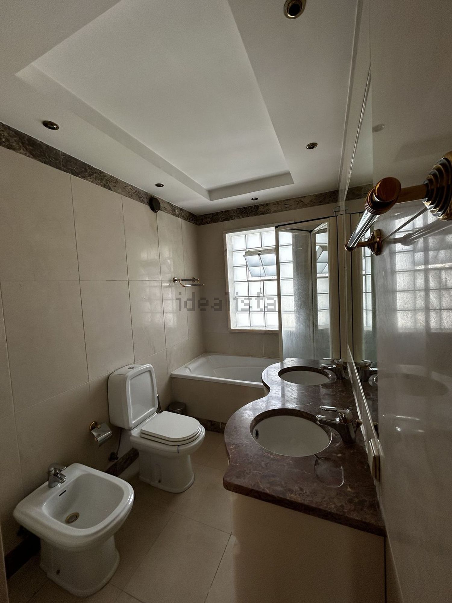 小楼房或独栋别墅出售在Rua dos Lusíadas, 6 - 卫生间