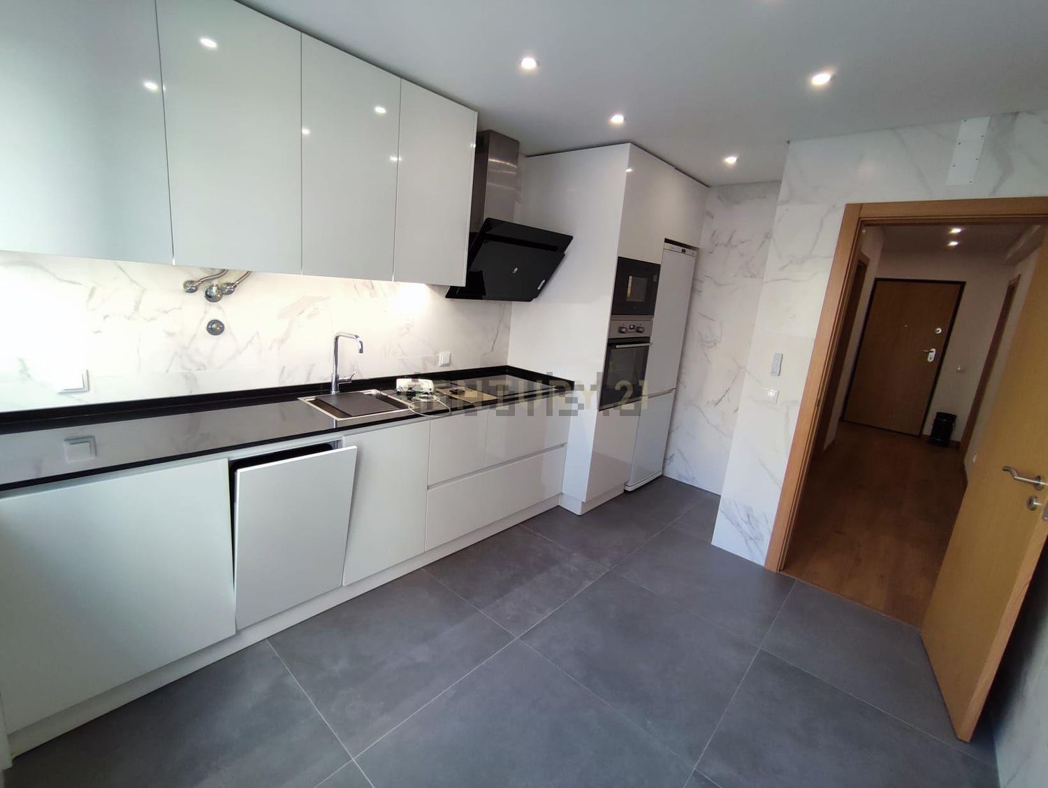 公寓 t2出售在Rua Professor Victor Manuel Morais, 12 - 厨房