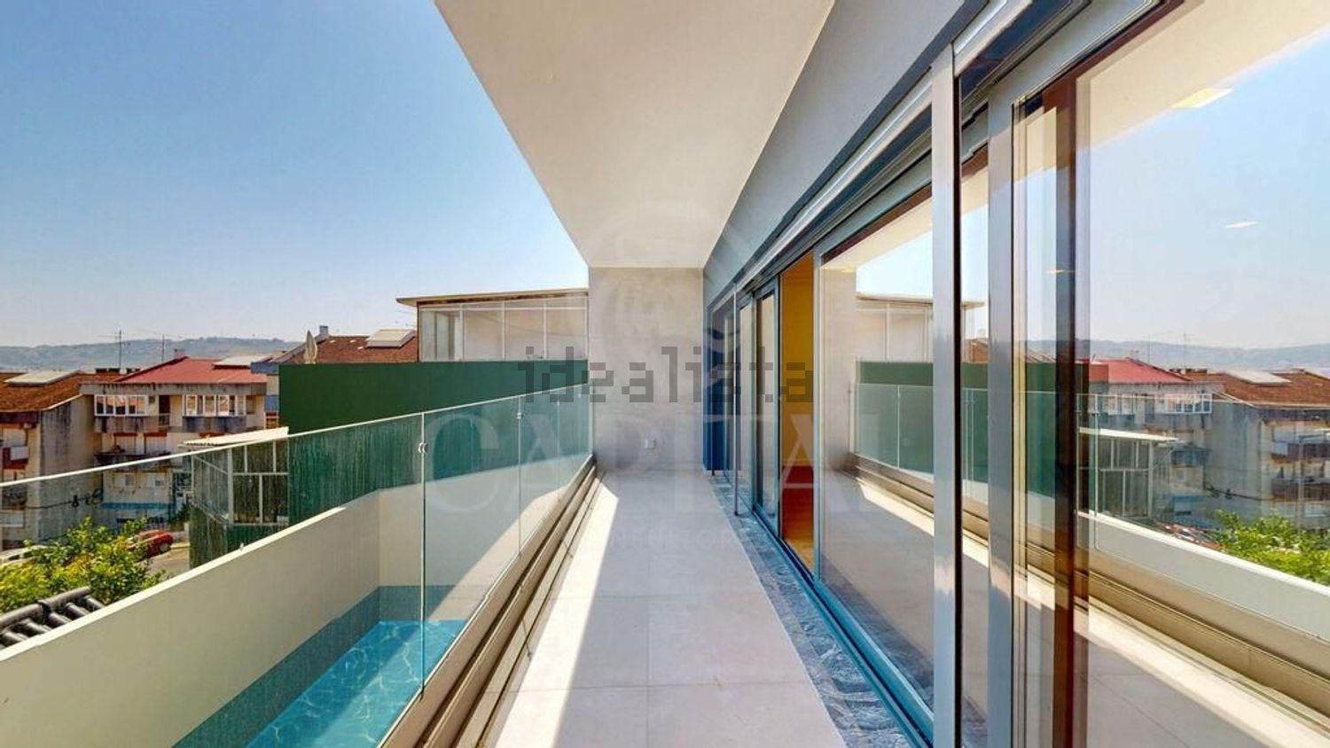 小楼房或独栋别墅出售在Rua da Calheta - 阳台