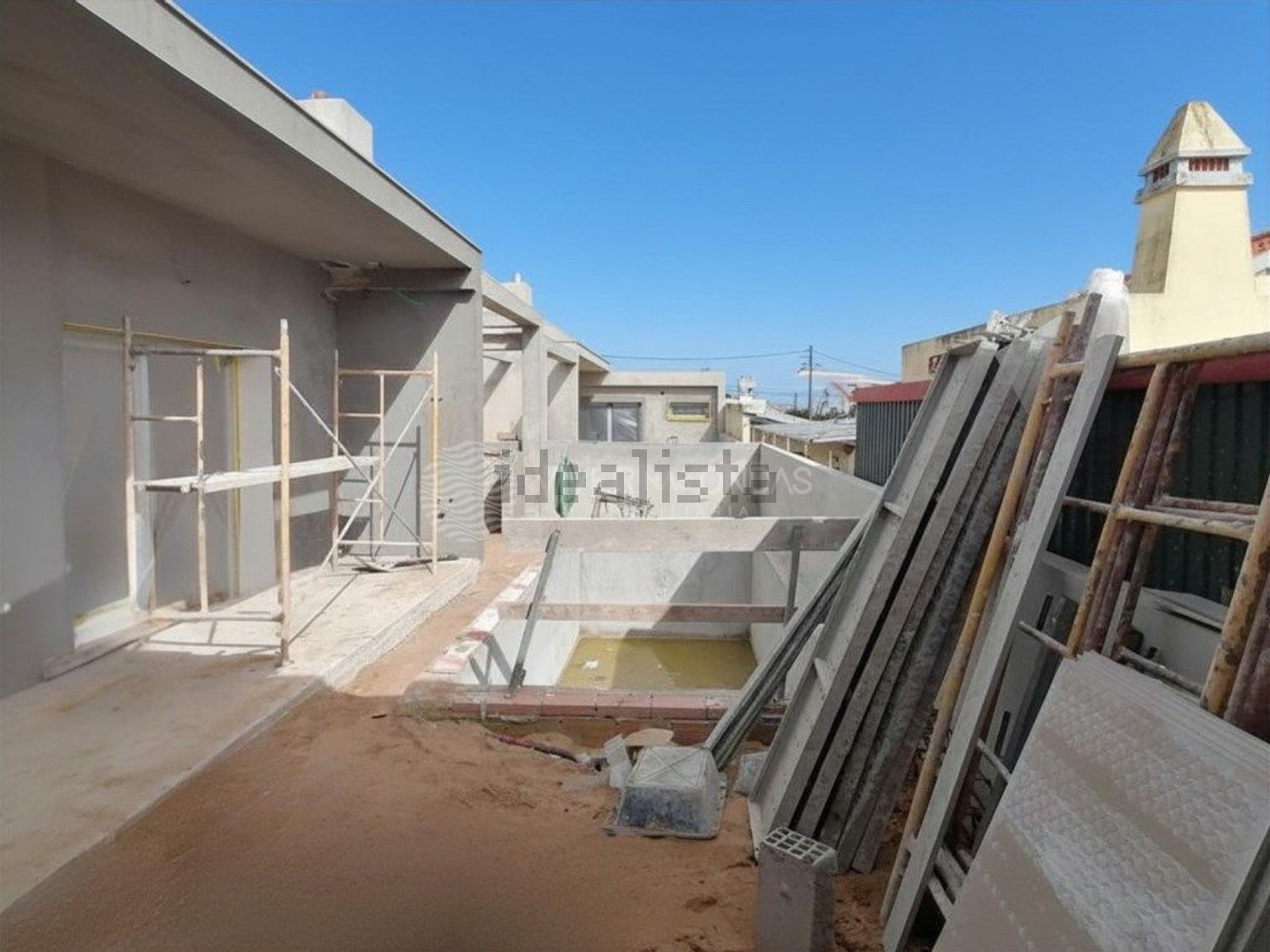 小楼房或独栋别墅出售在Pinhal do General - 阳台