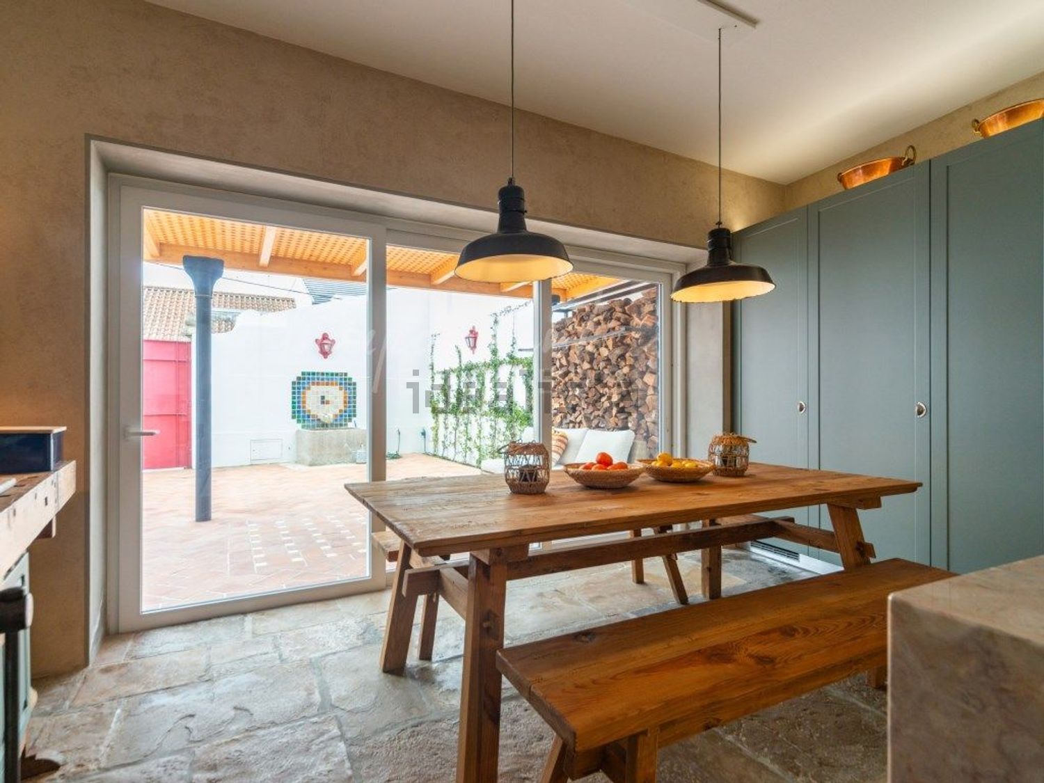 出租小楼房或独栋别墅在Rua Miguel Bombarda, 2 - 照片