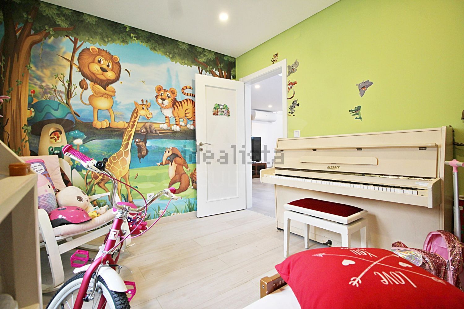 小楼房或别墅出售在Santo Antão e São Julião do Tojal - 卧室