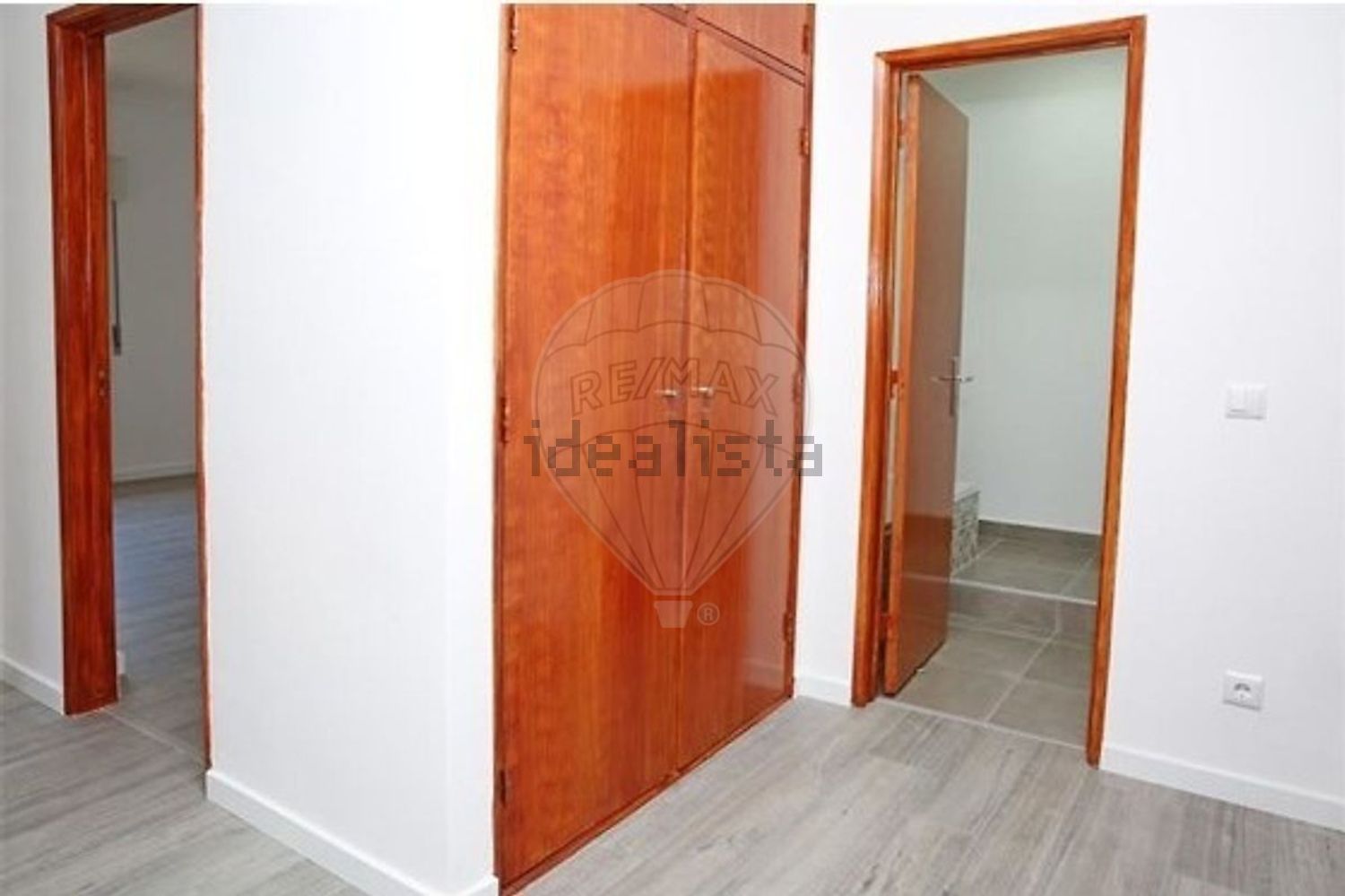 出租公寓 t1在Rua Doutor Manuel de Sousa Martins - 过道