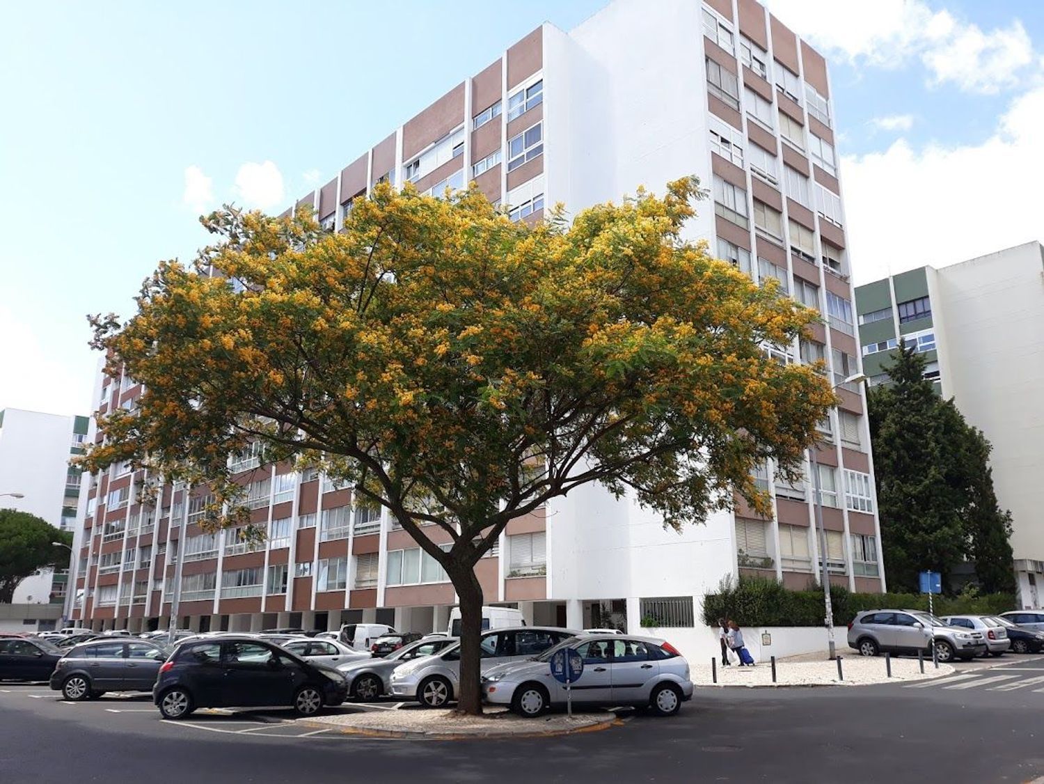 公寓 t3出售在Rua Doutor António José de Almeida, 9 - 外立面