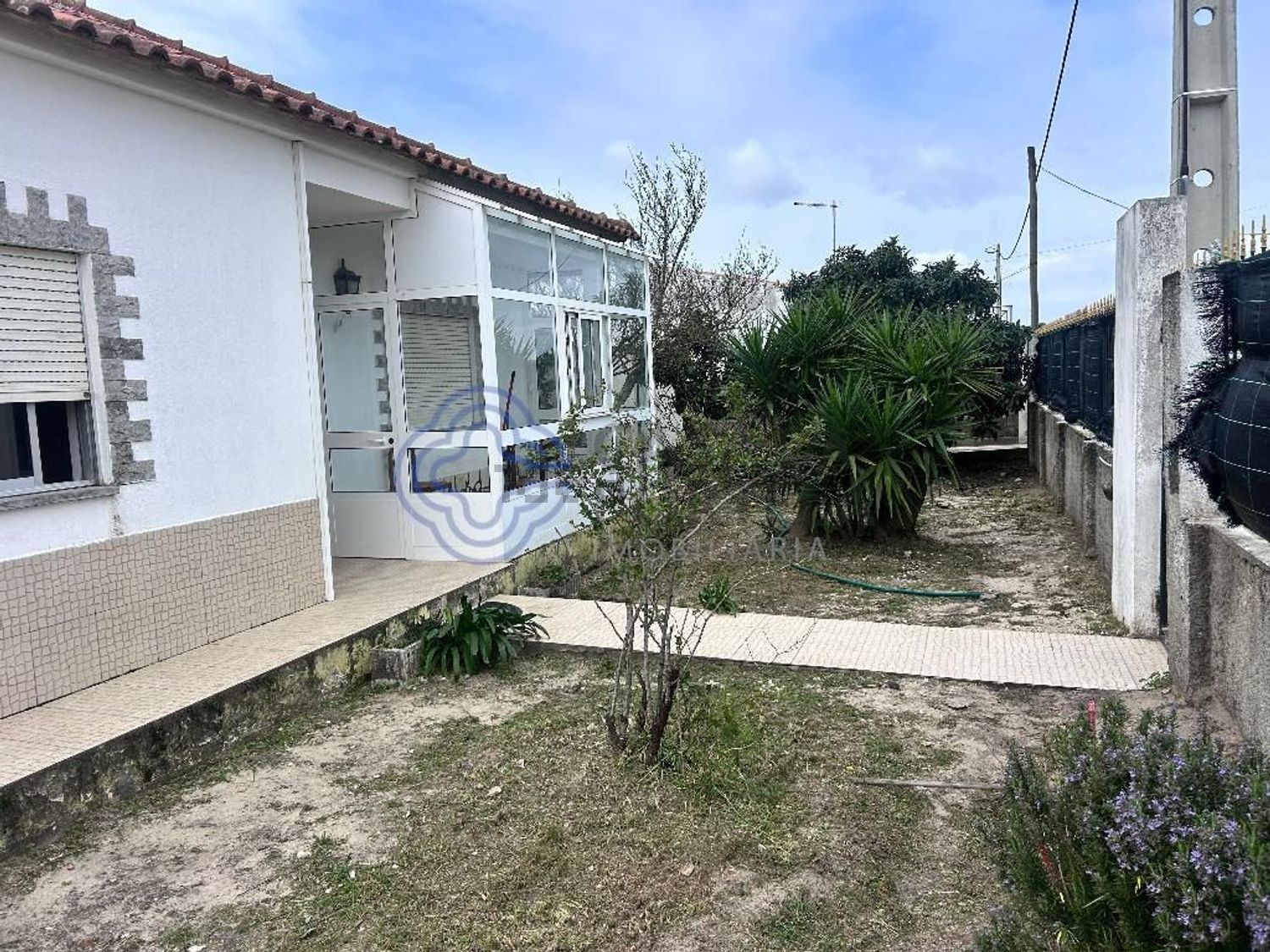 小楼房或别墅出售在Rua Primavera - 外立面