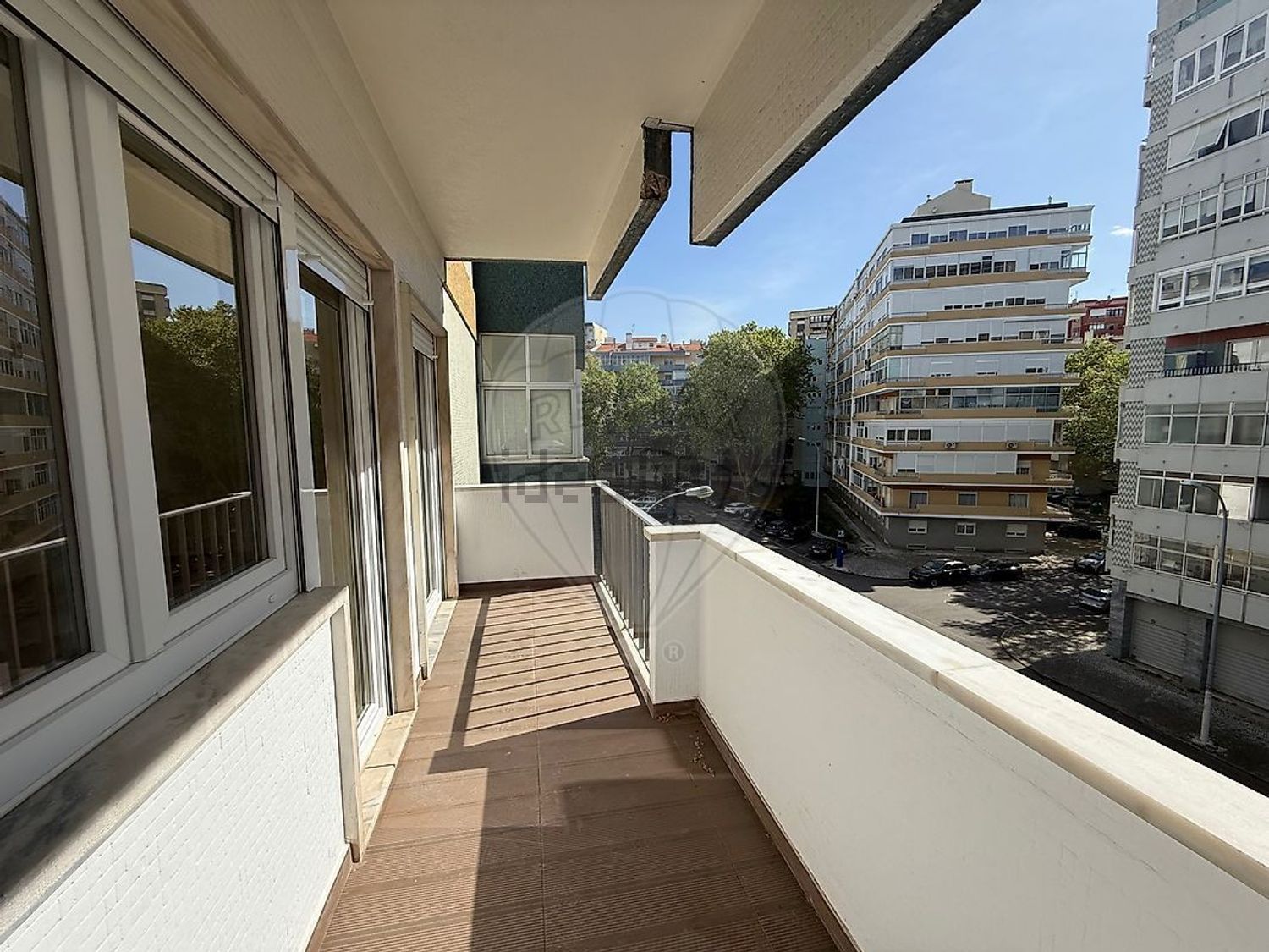 出租公寓 t3在Rua Doutor Henrique Martins Gomes - 阳台