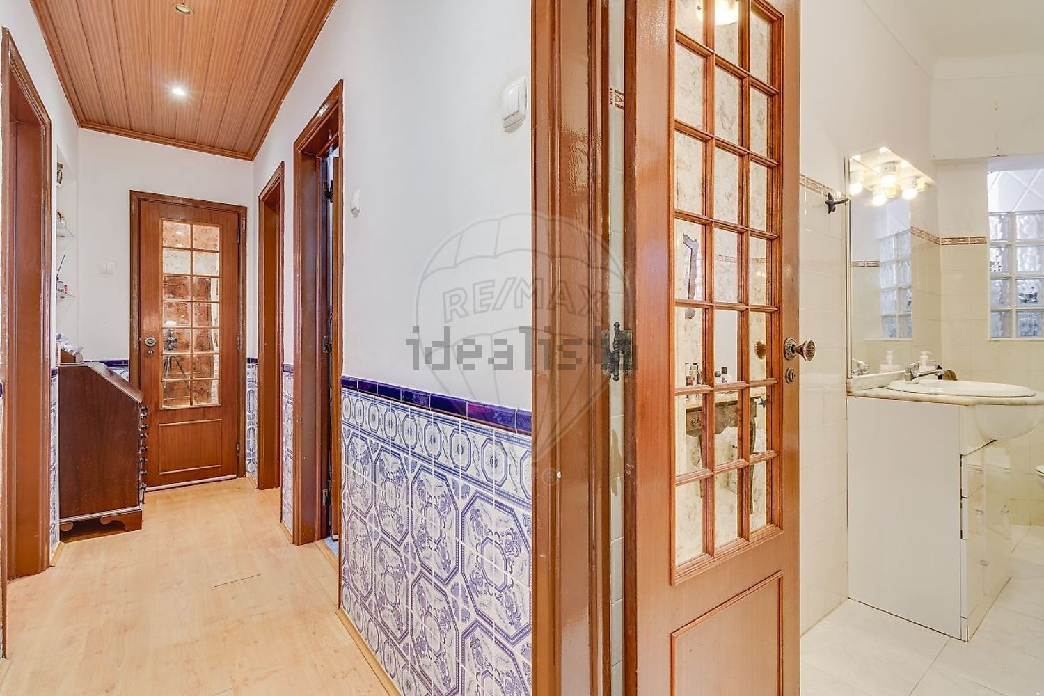 公寓 t3出售在Rua Gomes Freire - 过道