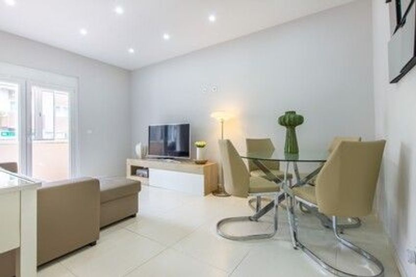 公寓 t3出售在Rua Dom Pedro de Almeida Portugal, 17