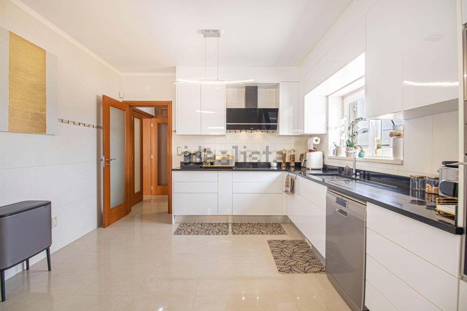 小楼房或独栋别墅出售在Rua Joane Mendes Botelho - 厨房