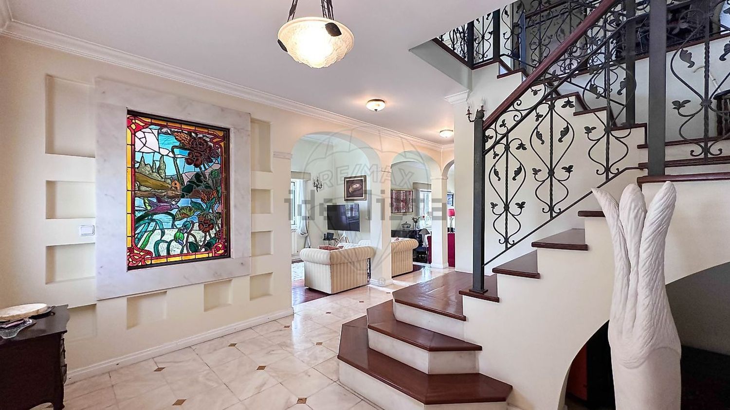 小楼房或独栋别墅出售在Rua da Mofina - 客厅