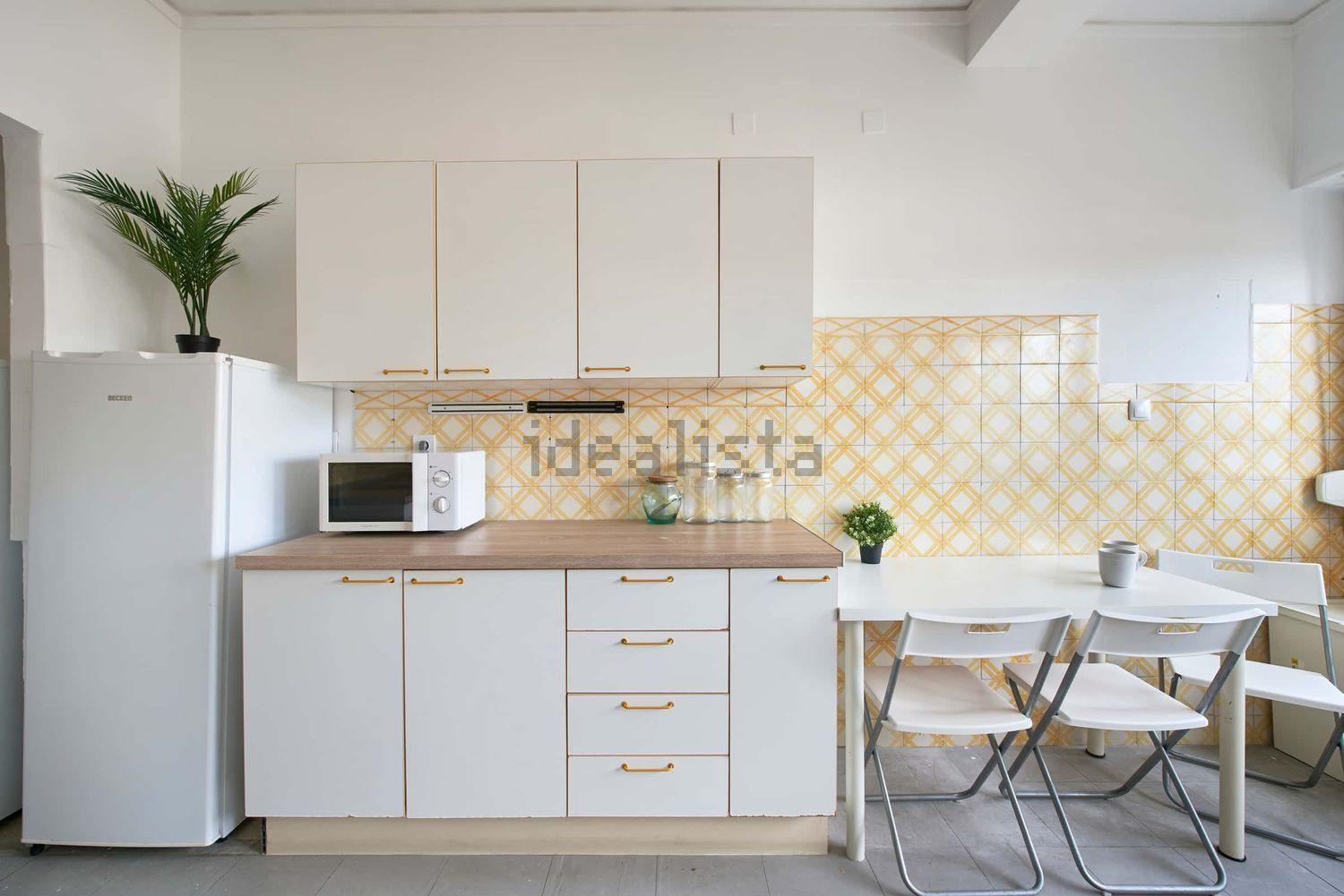 出租房间在Praça Rainha Dona Filipa, 5 - 厨房