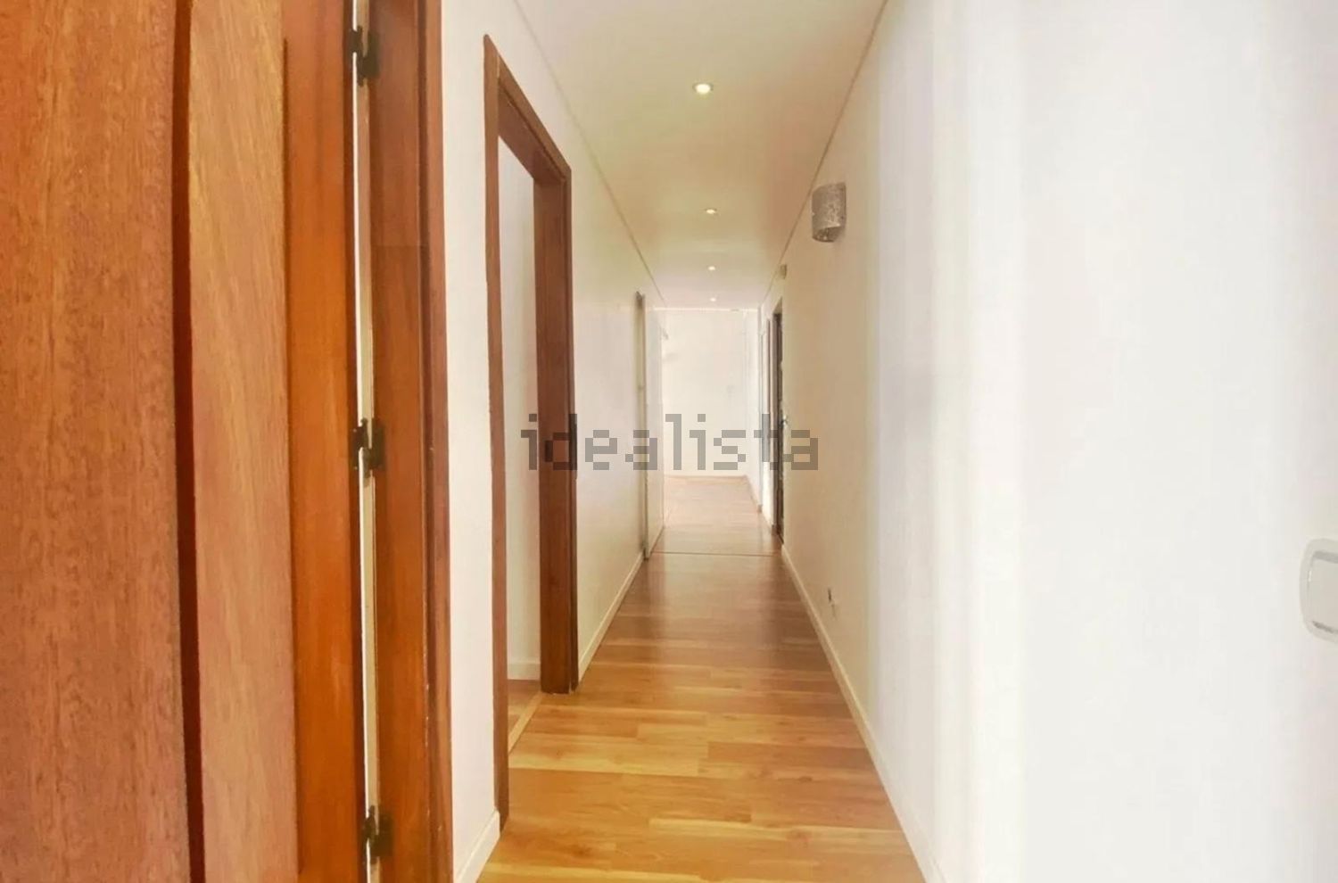 公寓 t2出售在Rua Júpiter, 7 - 过道