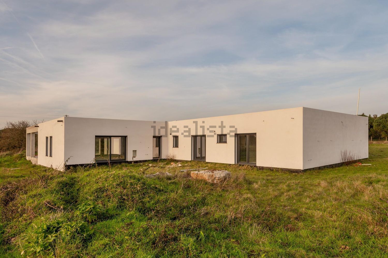 小楼房或独栋别墅出售在São Bartolomeu dos Galegos e Moledo - 外立面