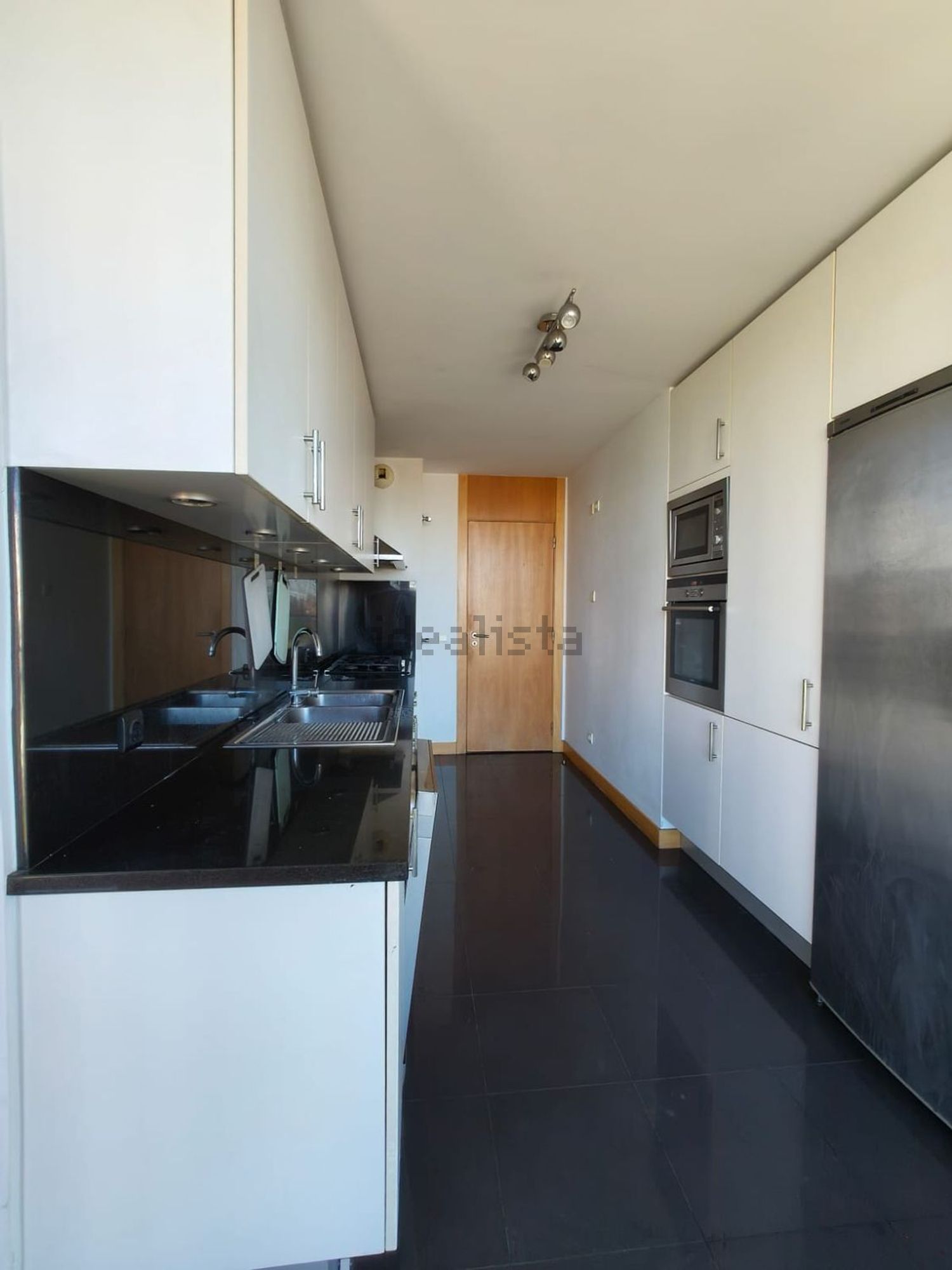 公寓 t4出售在Rua Gaivotas em Terra - 厨房