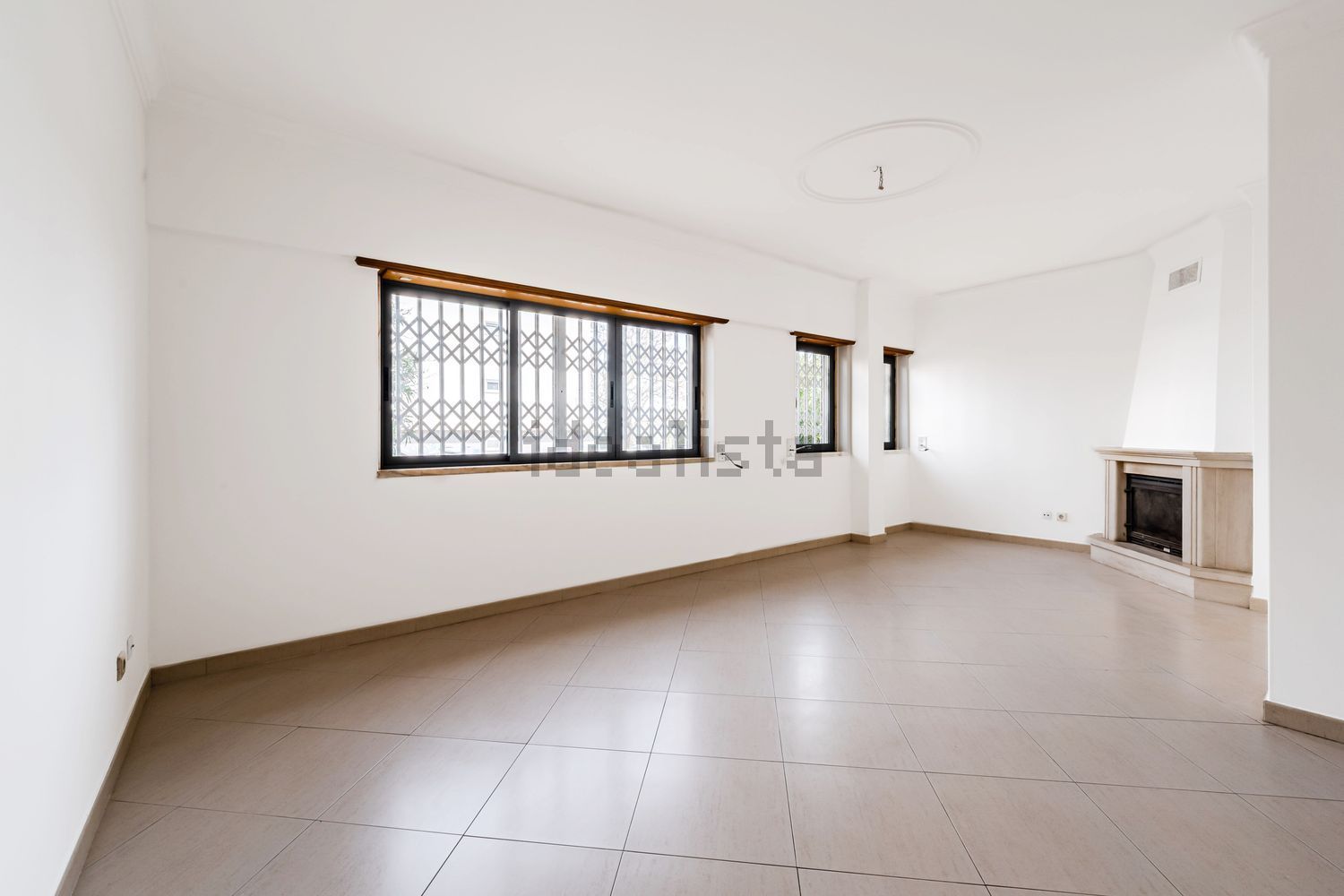 公寓 t3出售在Falagueira-Venda Nova - 居住