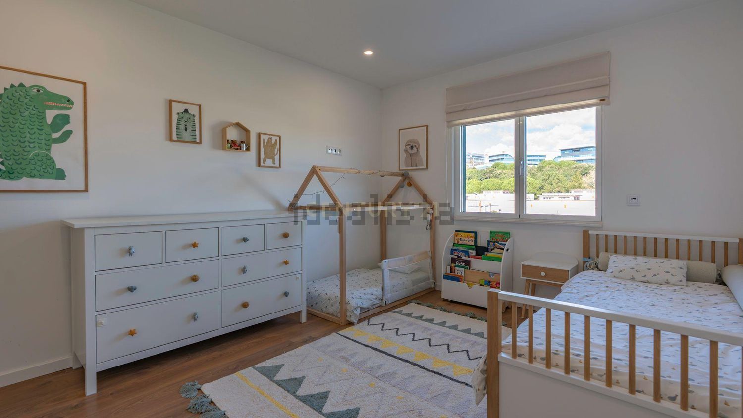 小楼房或独栋别墅出售在Avenida Engenheiro Arantes e Oliveira, 4 - 卧室