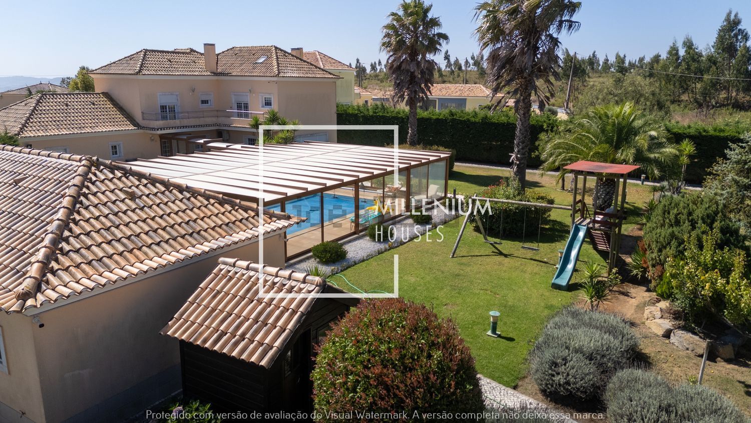 小楼房或独栋别墅出售在Rua do Moinho, 2 - 游泳池