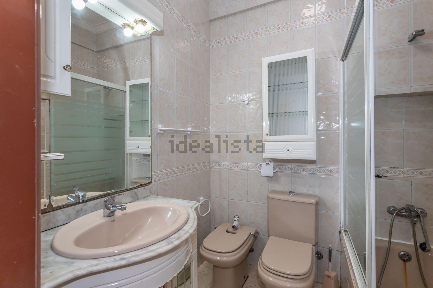 公寓 t3出售在Rua Capitão Tenente Oliveira e Carmo, 143 - 卫生间