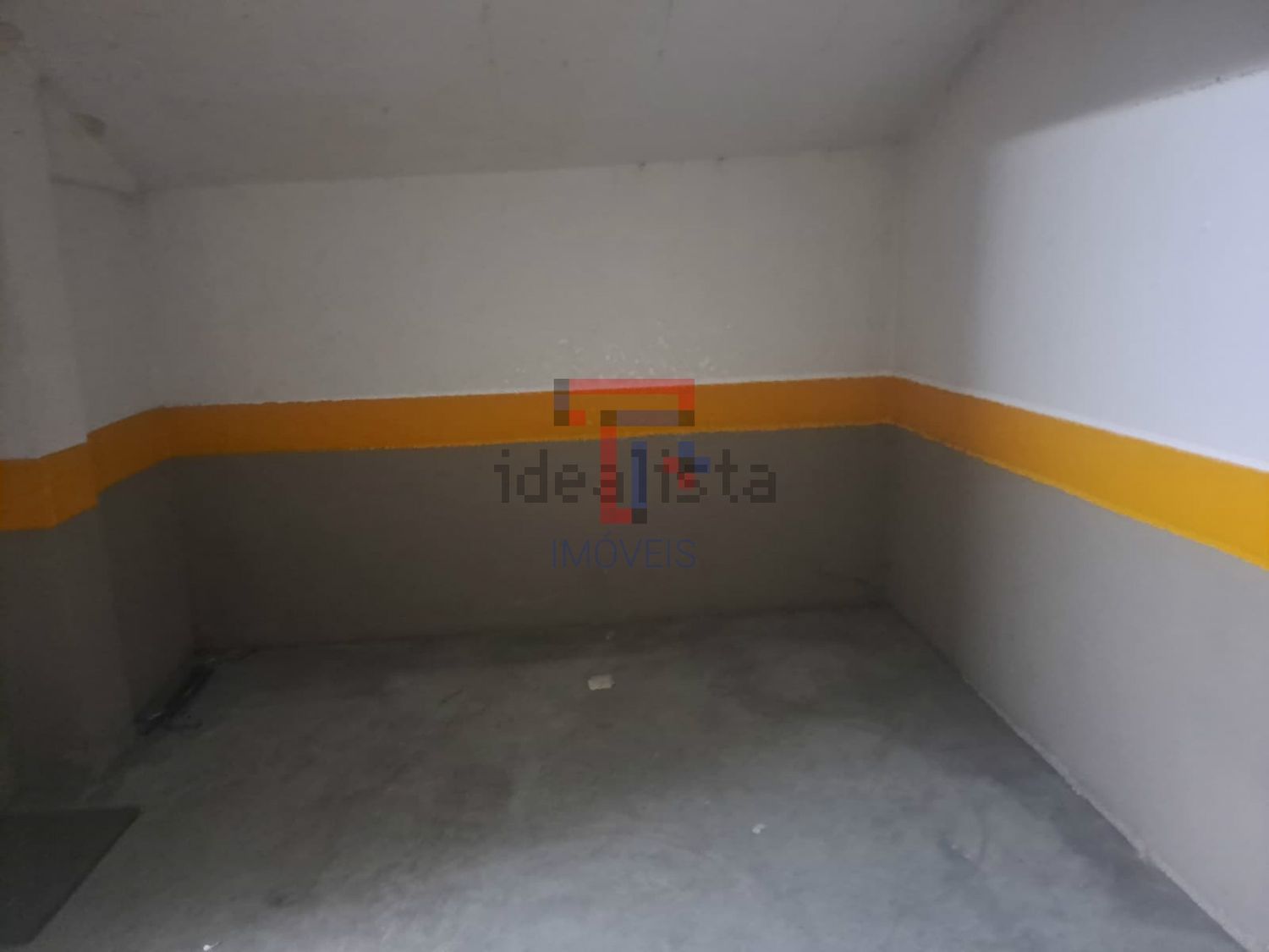 出租公寓 t2在Ramada e Caneças - 停车位